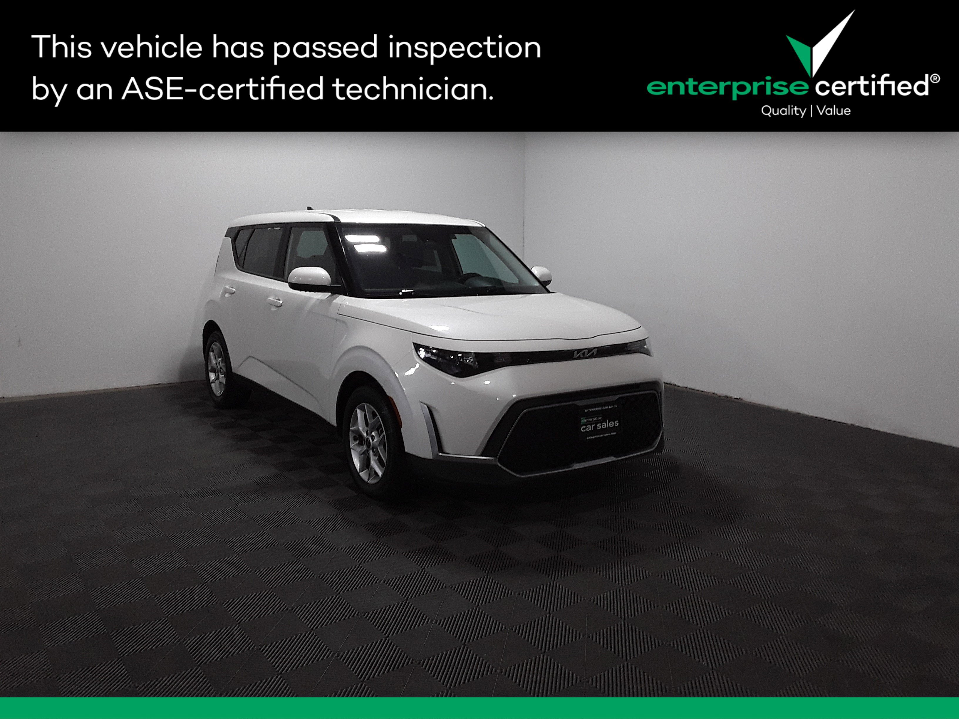 Used 2023 Kia Soul LX IVT