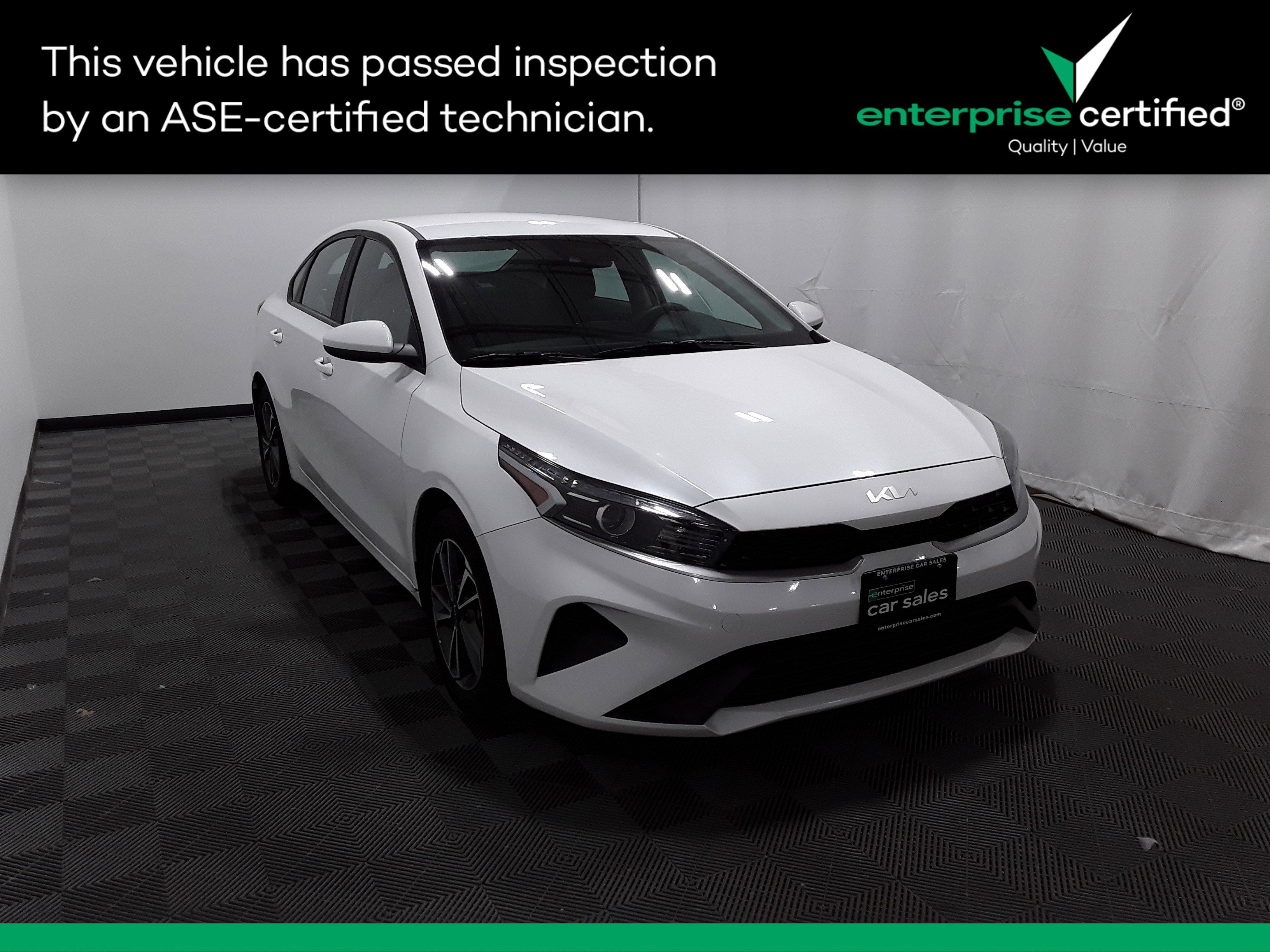 2023 Kia Forte LXS IVT
