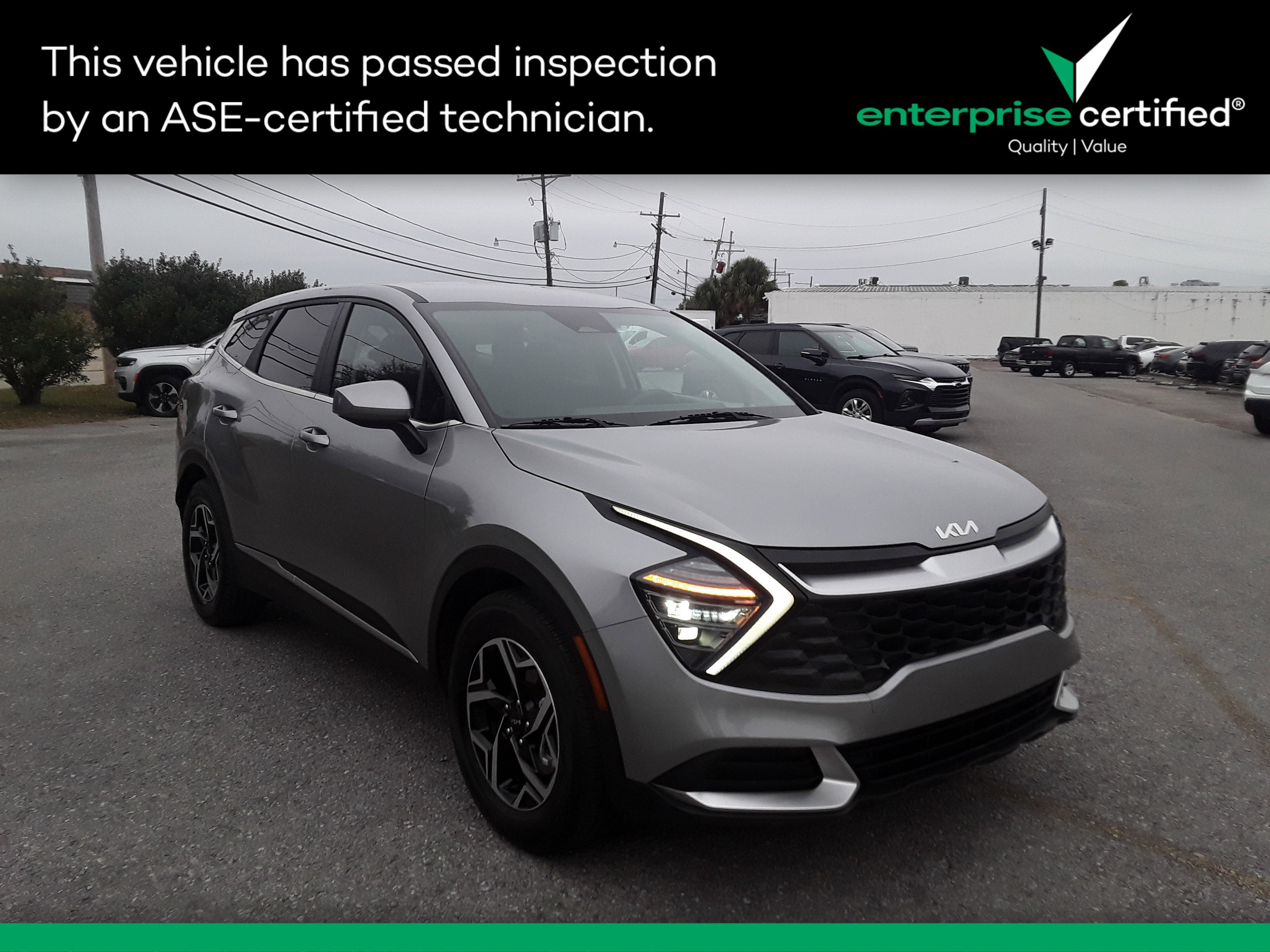 2024 Kia Sportage LX's photo