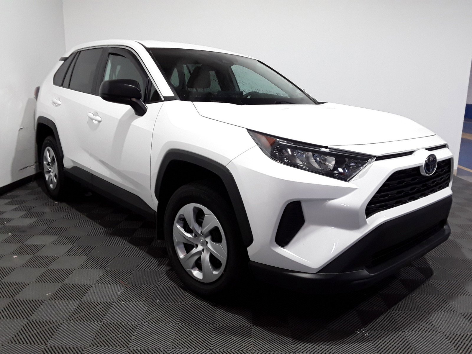 2022 Toyota RAV4 LE AWD