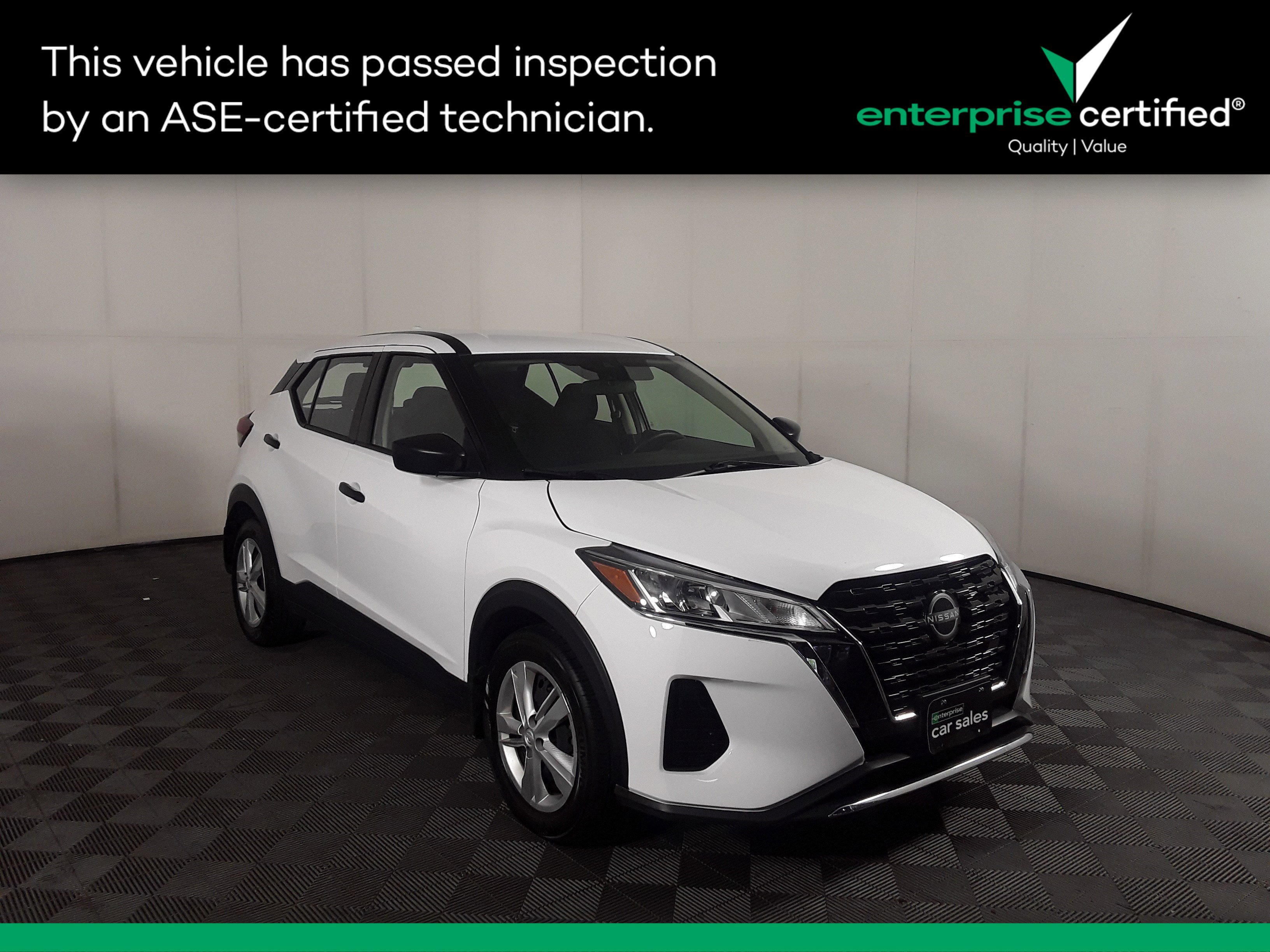 Used 2023 Nissan Kicks S FWD