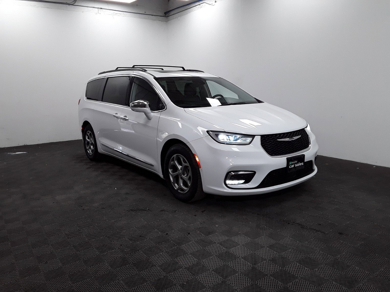 2022 Chrysler Pacifica Limited FWD