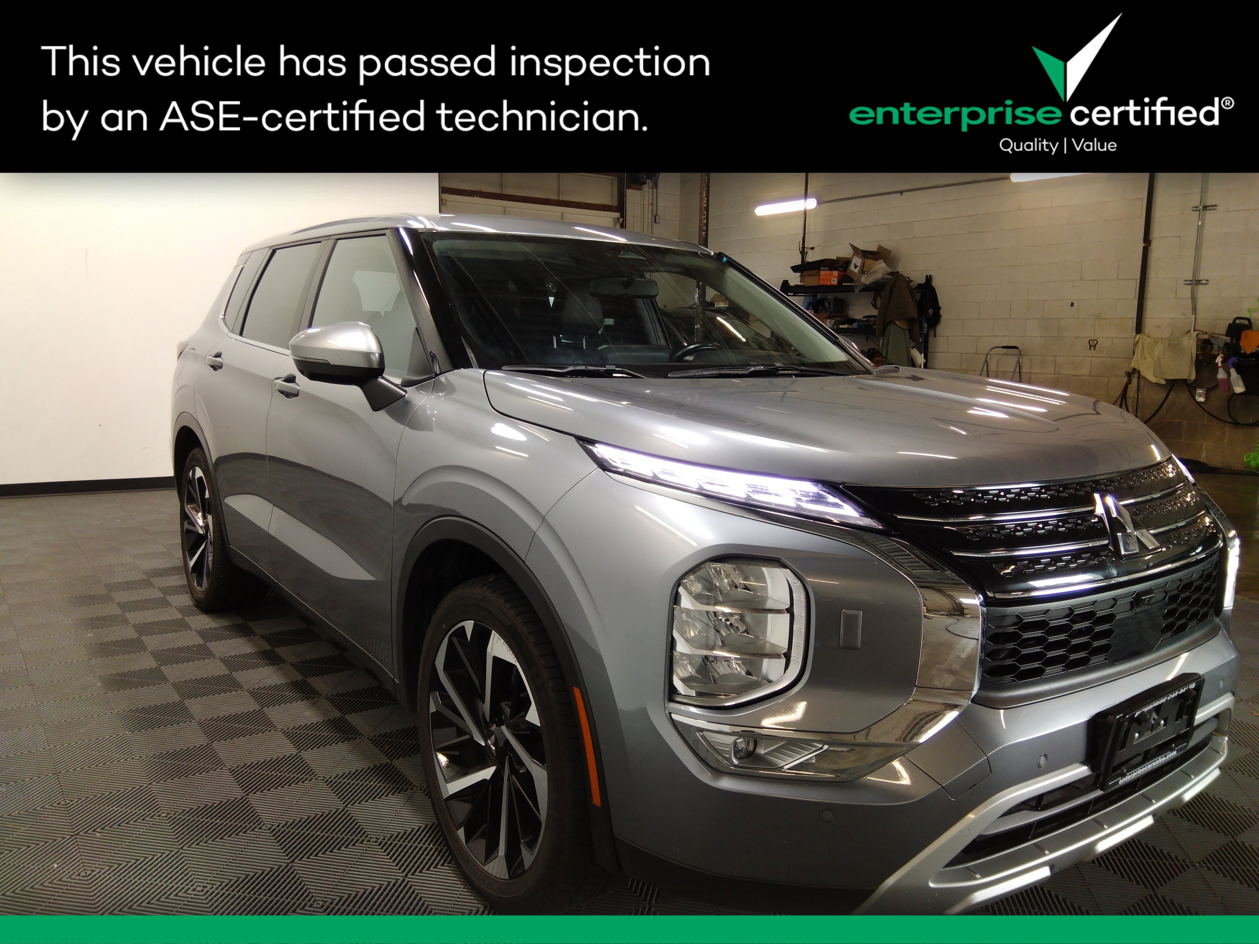 Used 2024 Mitsubishi Outlander SE S-AWC