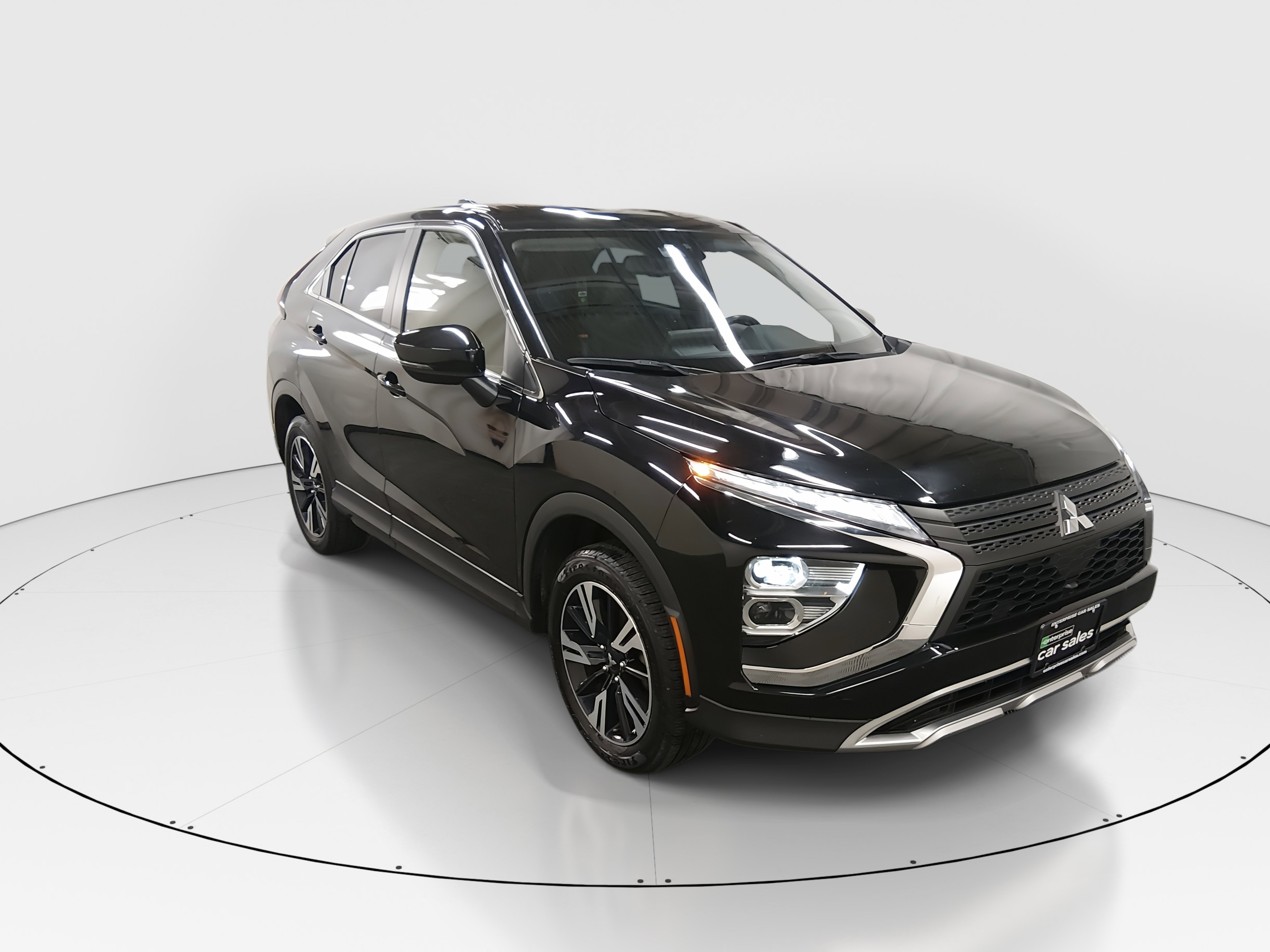2024 Mitsubishi Eclipse Cross SE's photo