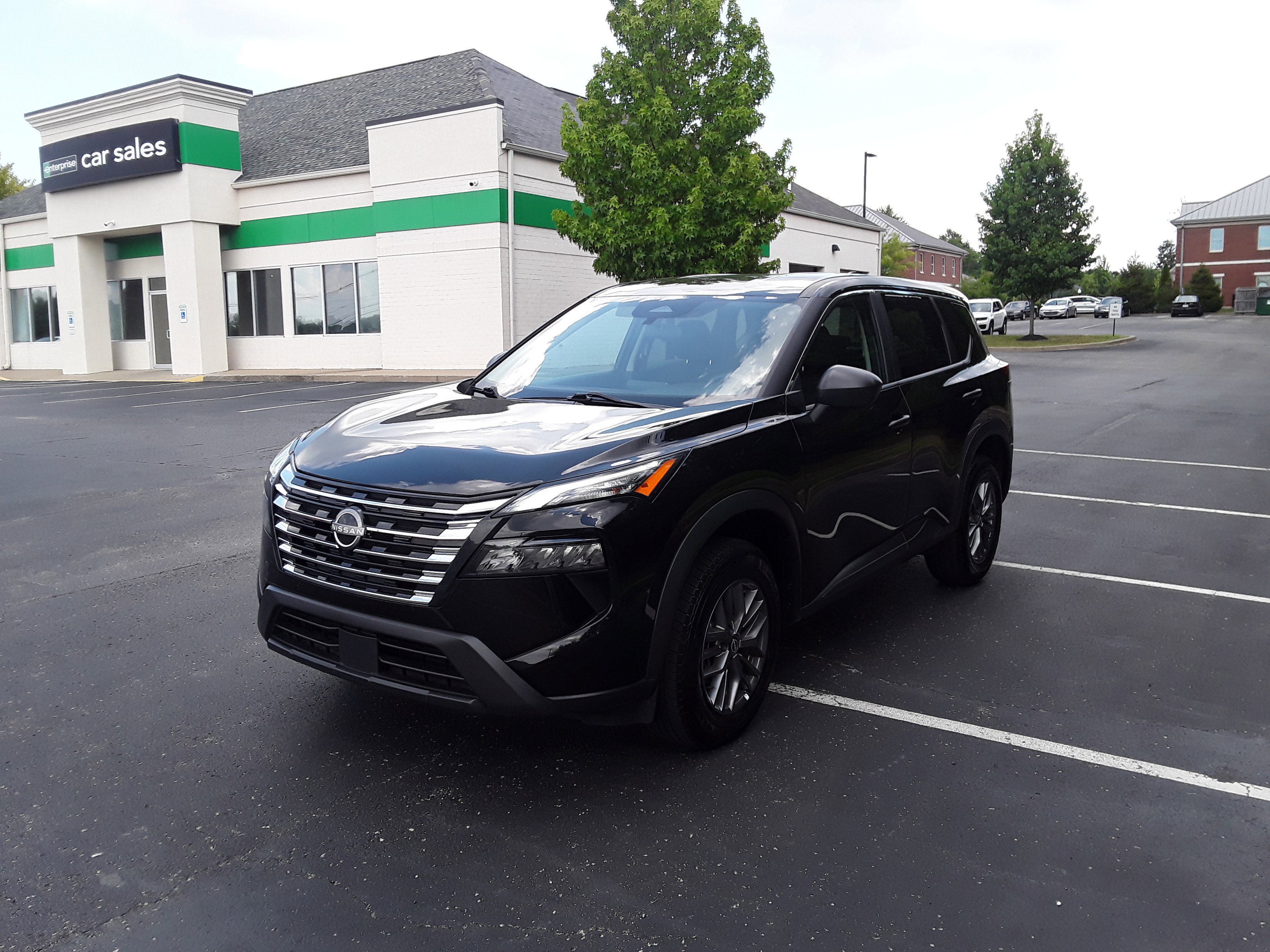 Image of Used 2024 Nissan Rogue AWD S