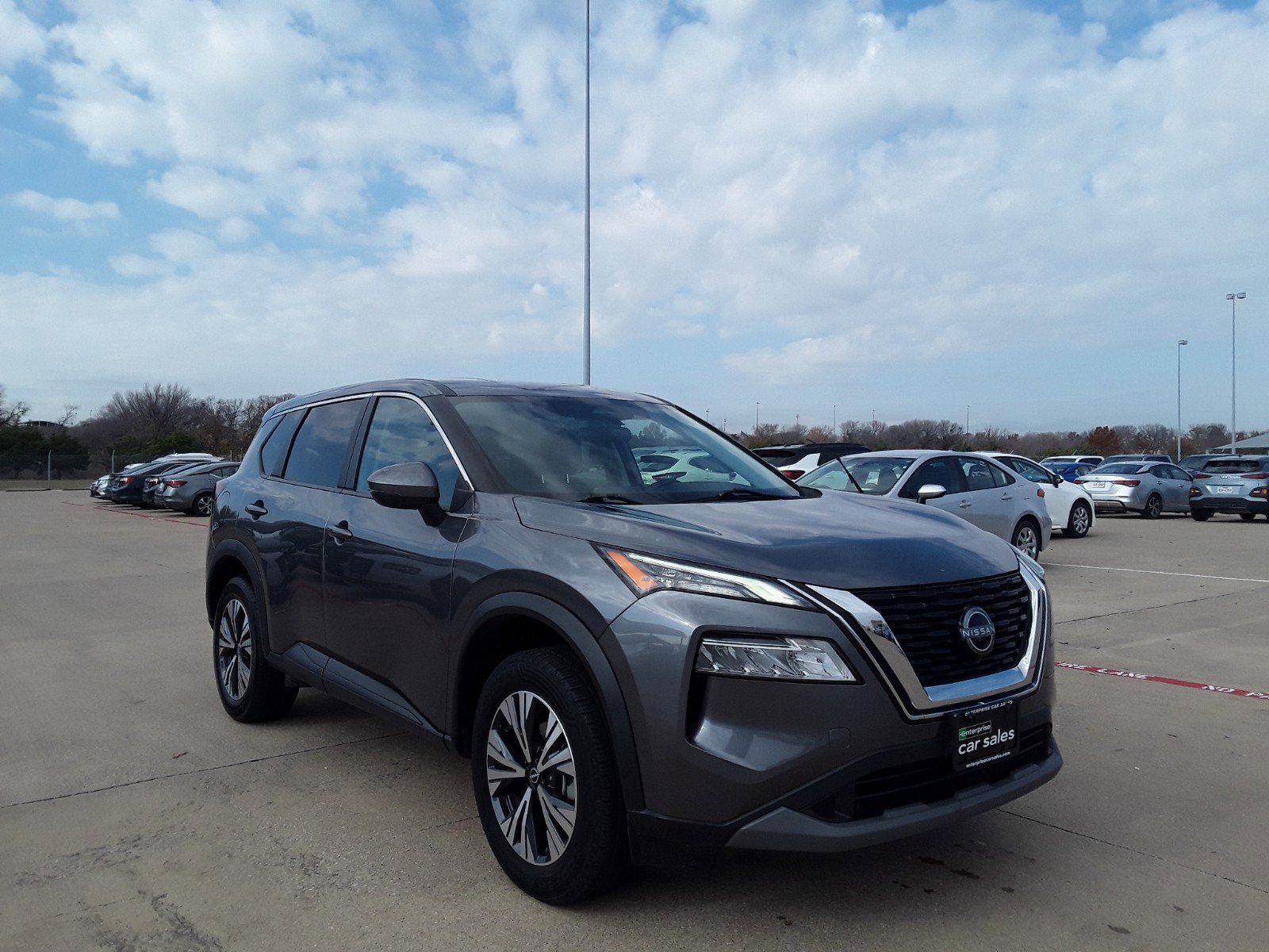 2022 Nissan Rogue FWD SV