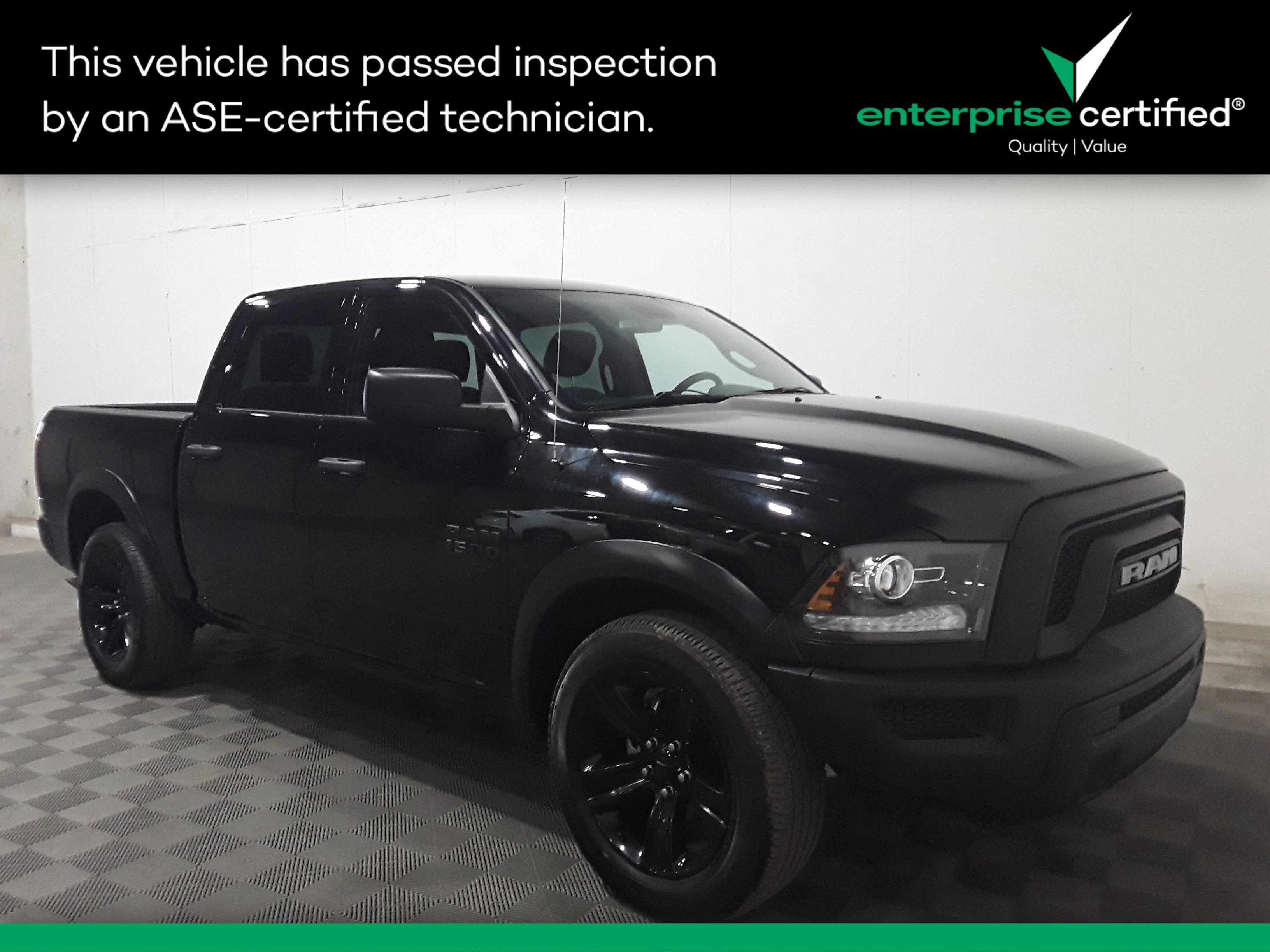2024 Ram 1500 Classic Warlock 4x2 Crew Cab 5'7