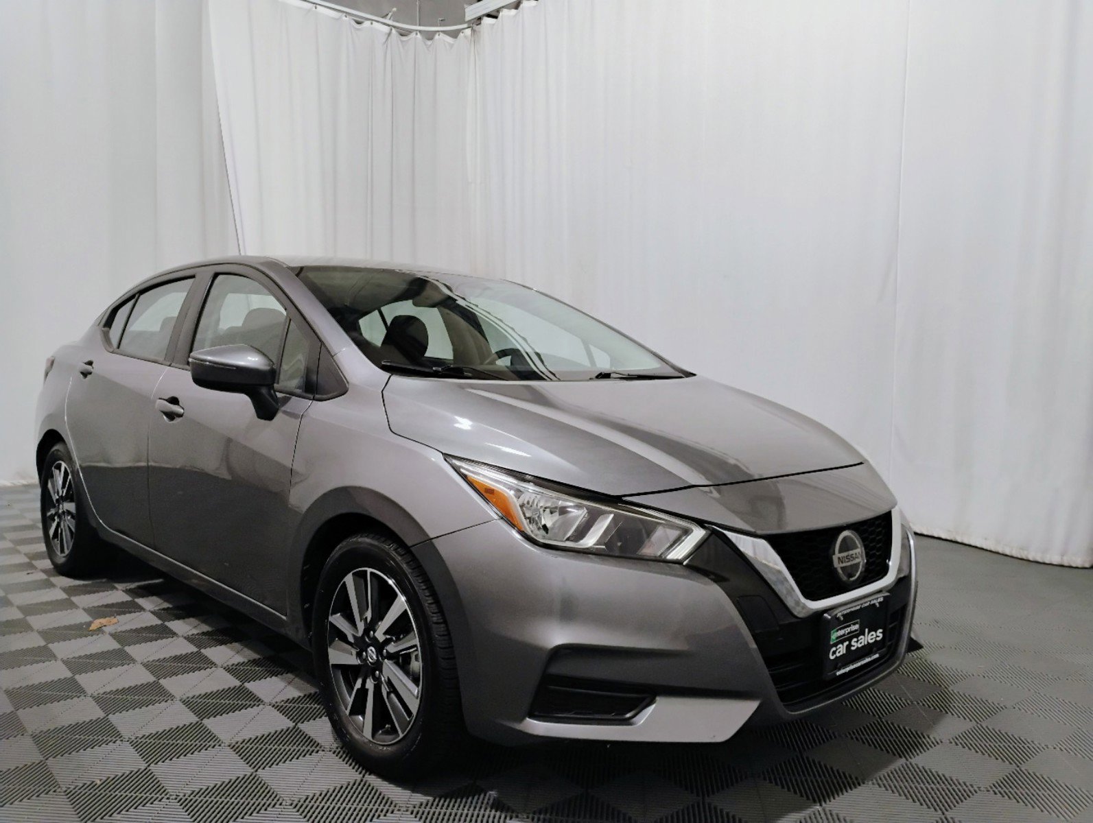 2021 Nissan Versa SV CVT