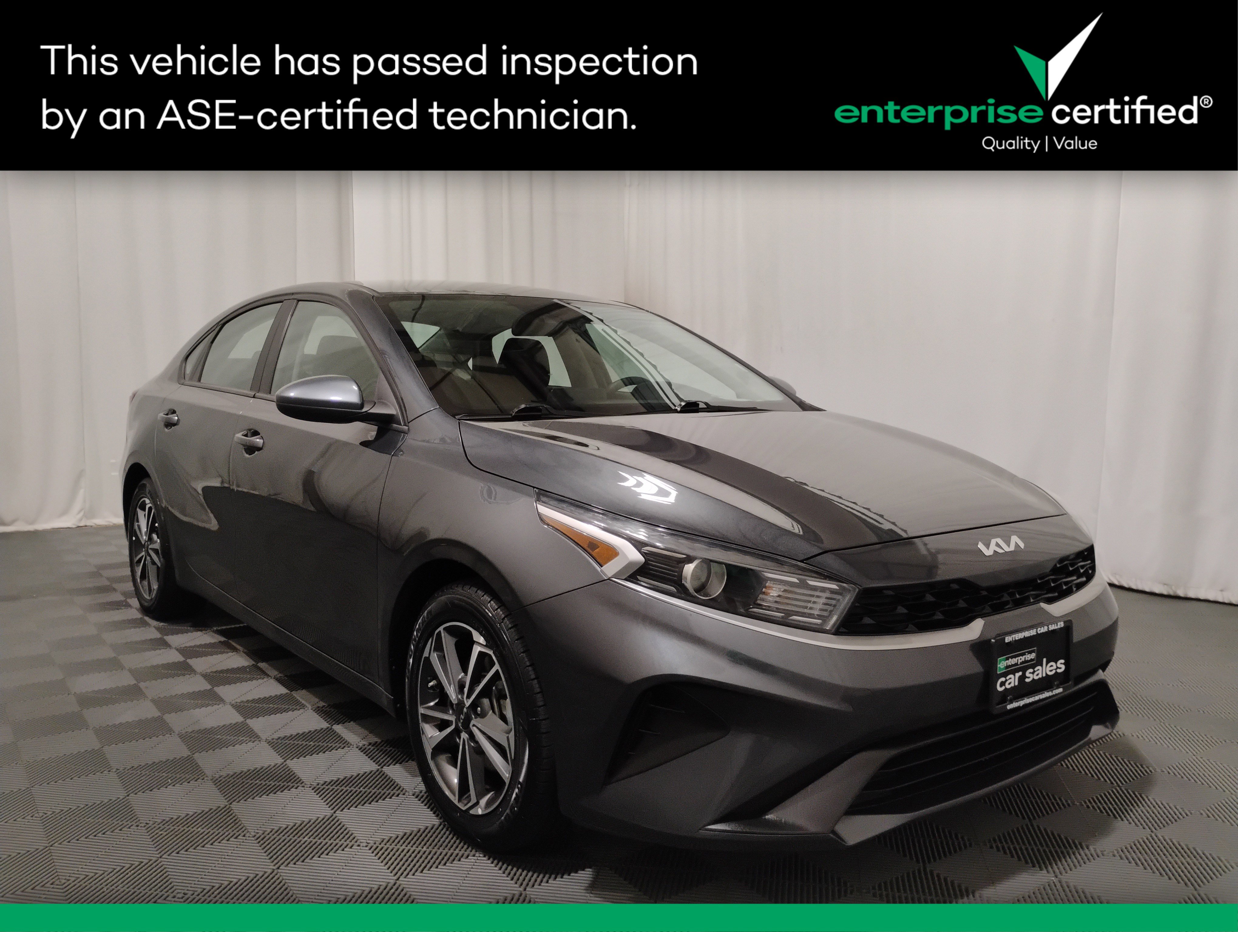 Used 2023 Kia Forte LXS IVT