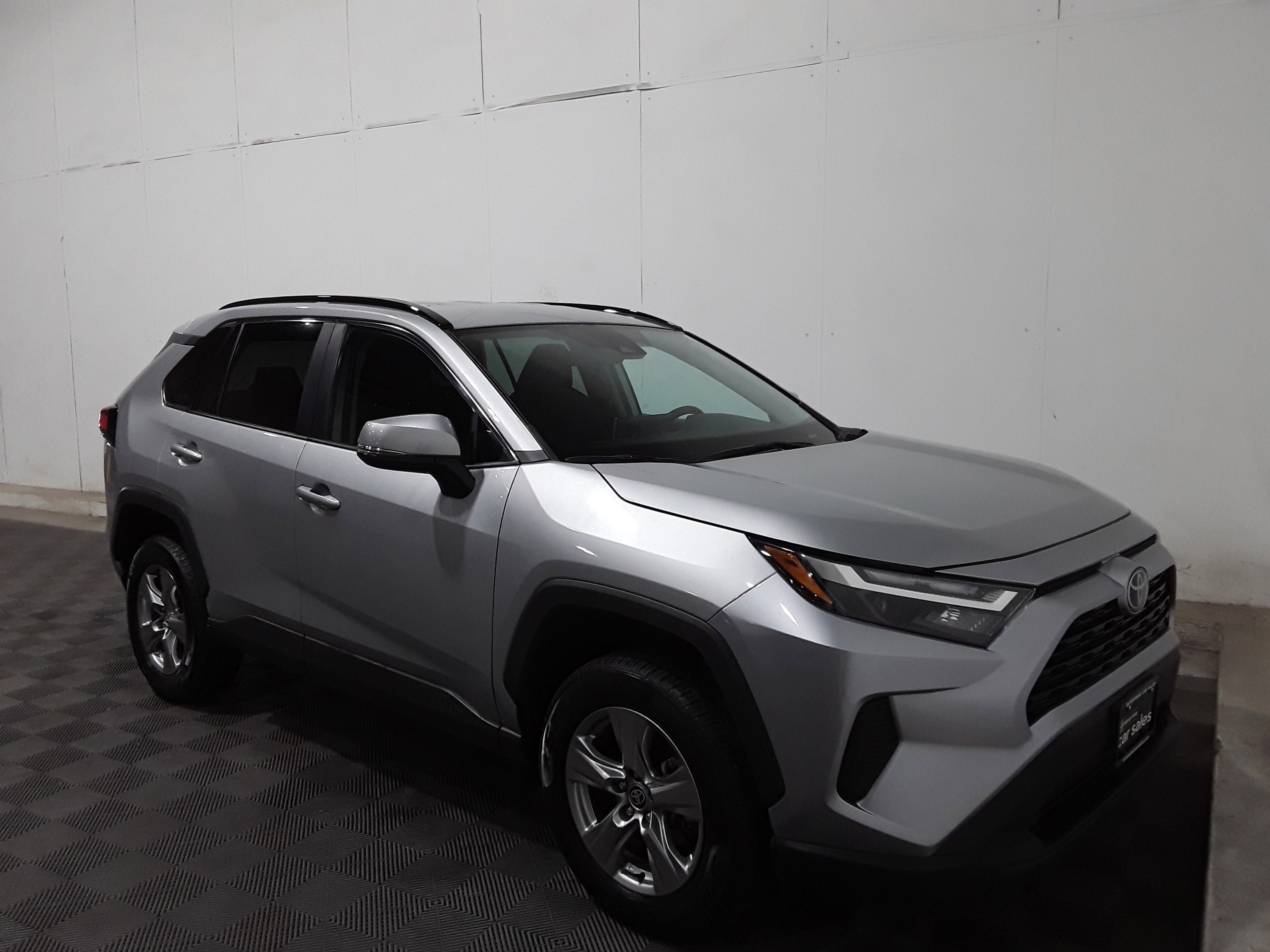 2023 Toyota RAV4 XLE FWD