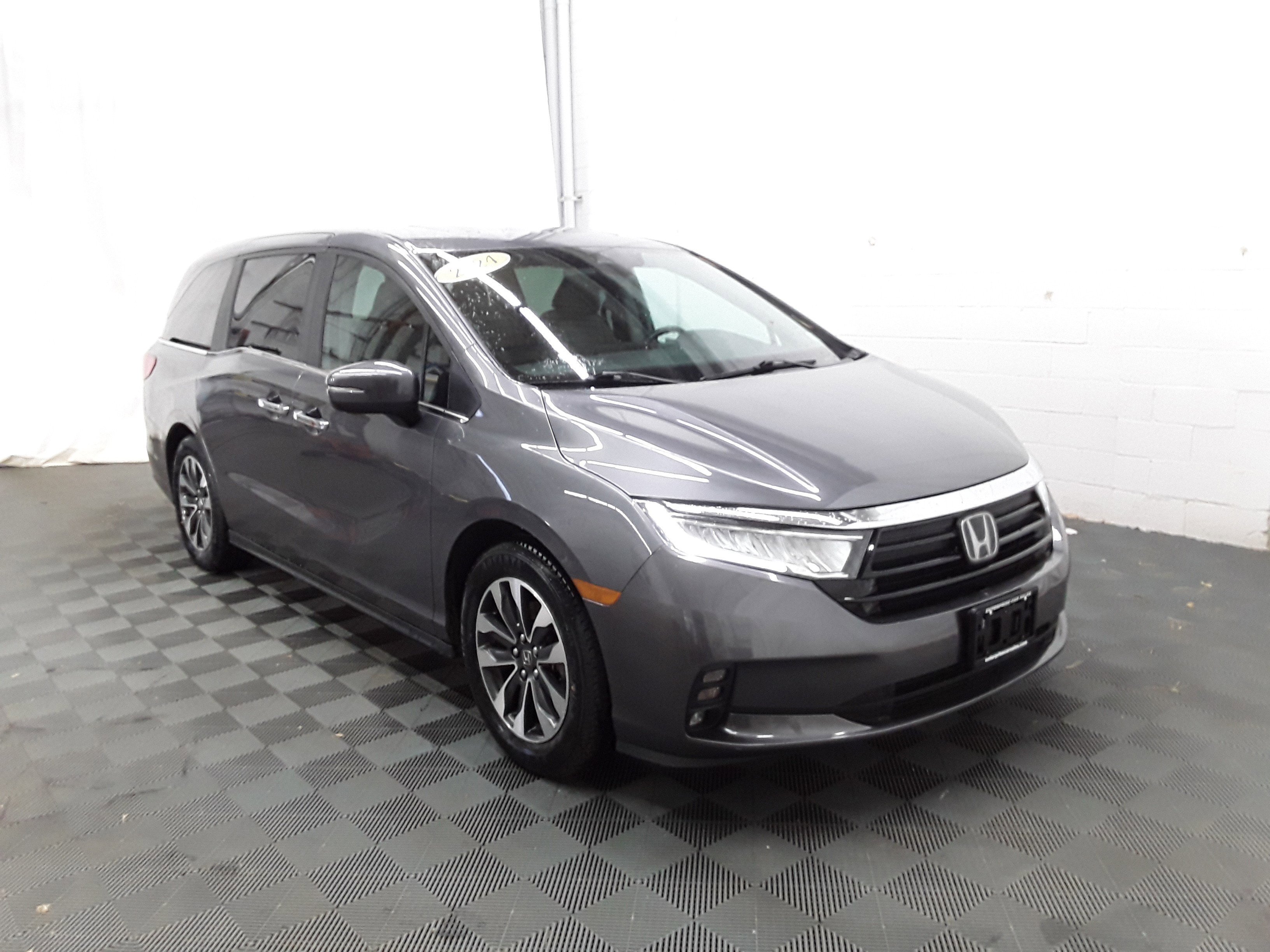 Used 2024 Honda Odyssey EX-L Auto