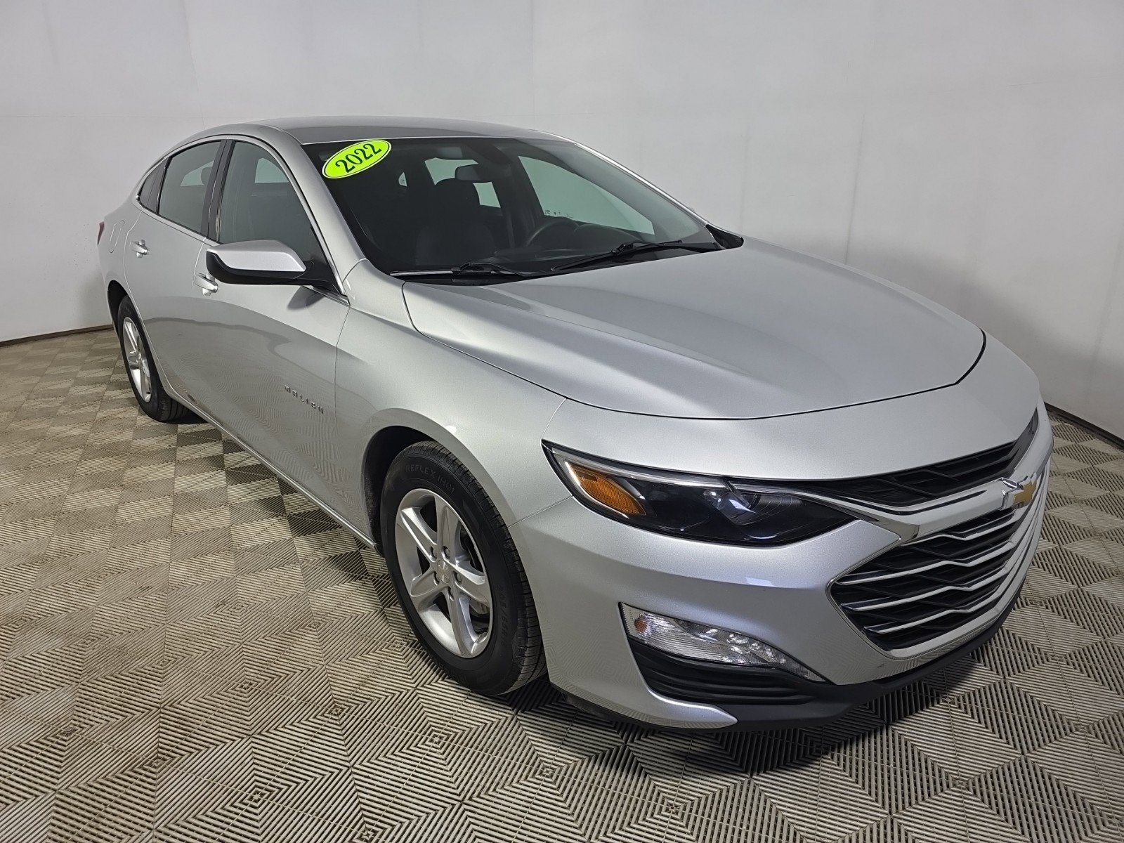 2022 Chevrolet Malibu 4dr Sdn LT