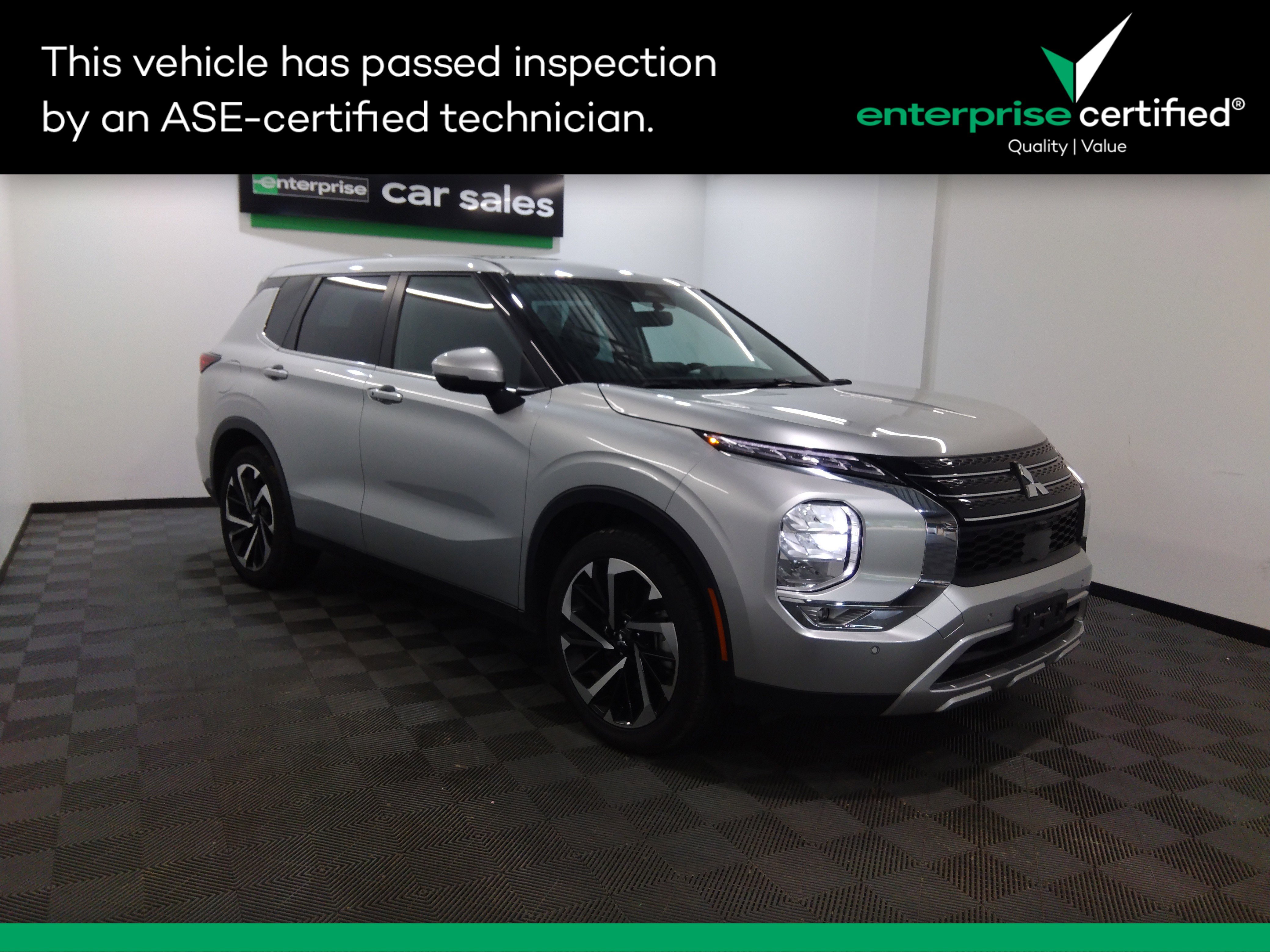 2023 Mitsubishi Outlander SE FWD