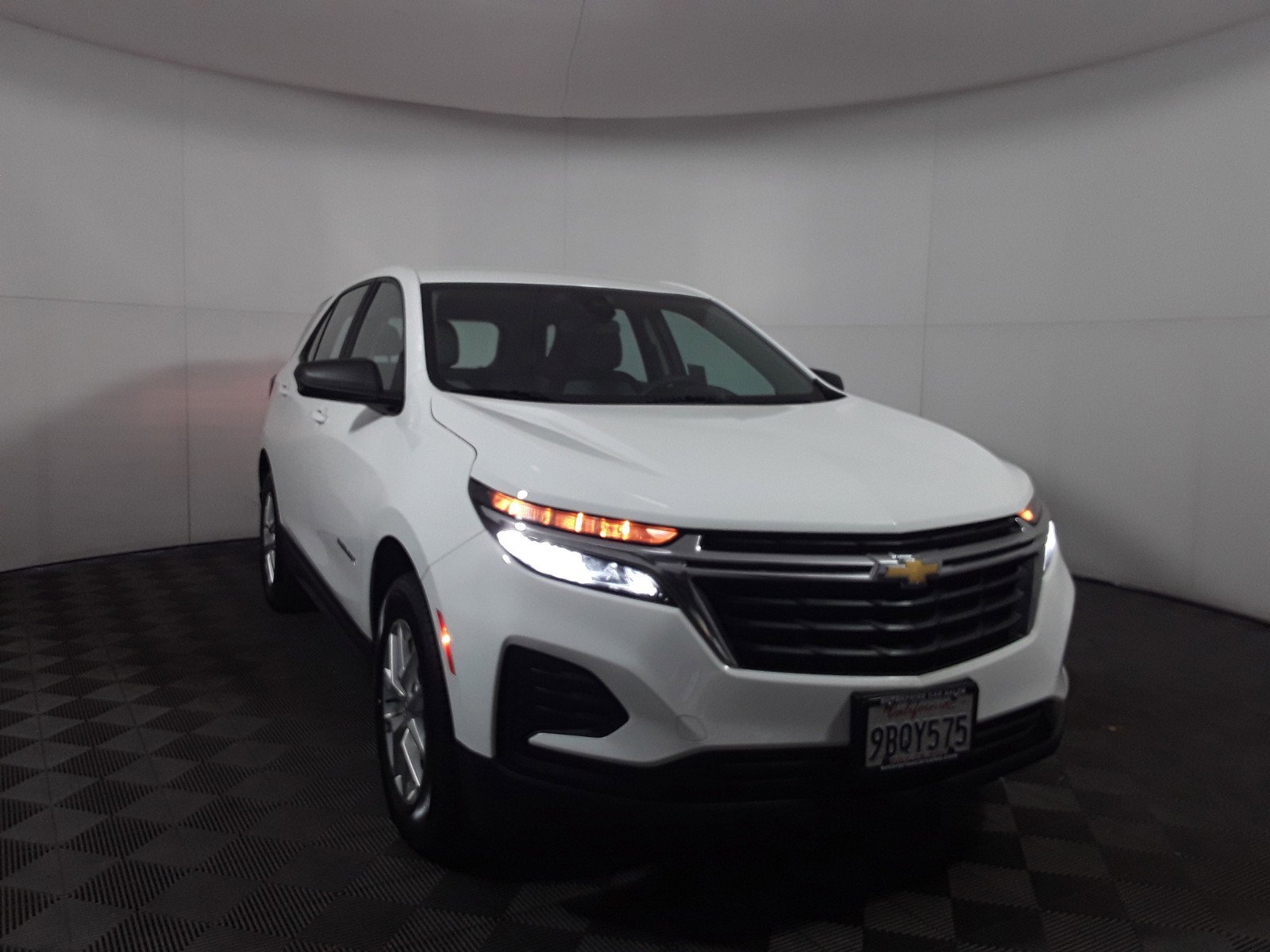 2022 Chevrolet Equinox AWD 4dr LS w/1FL