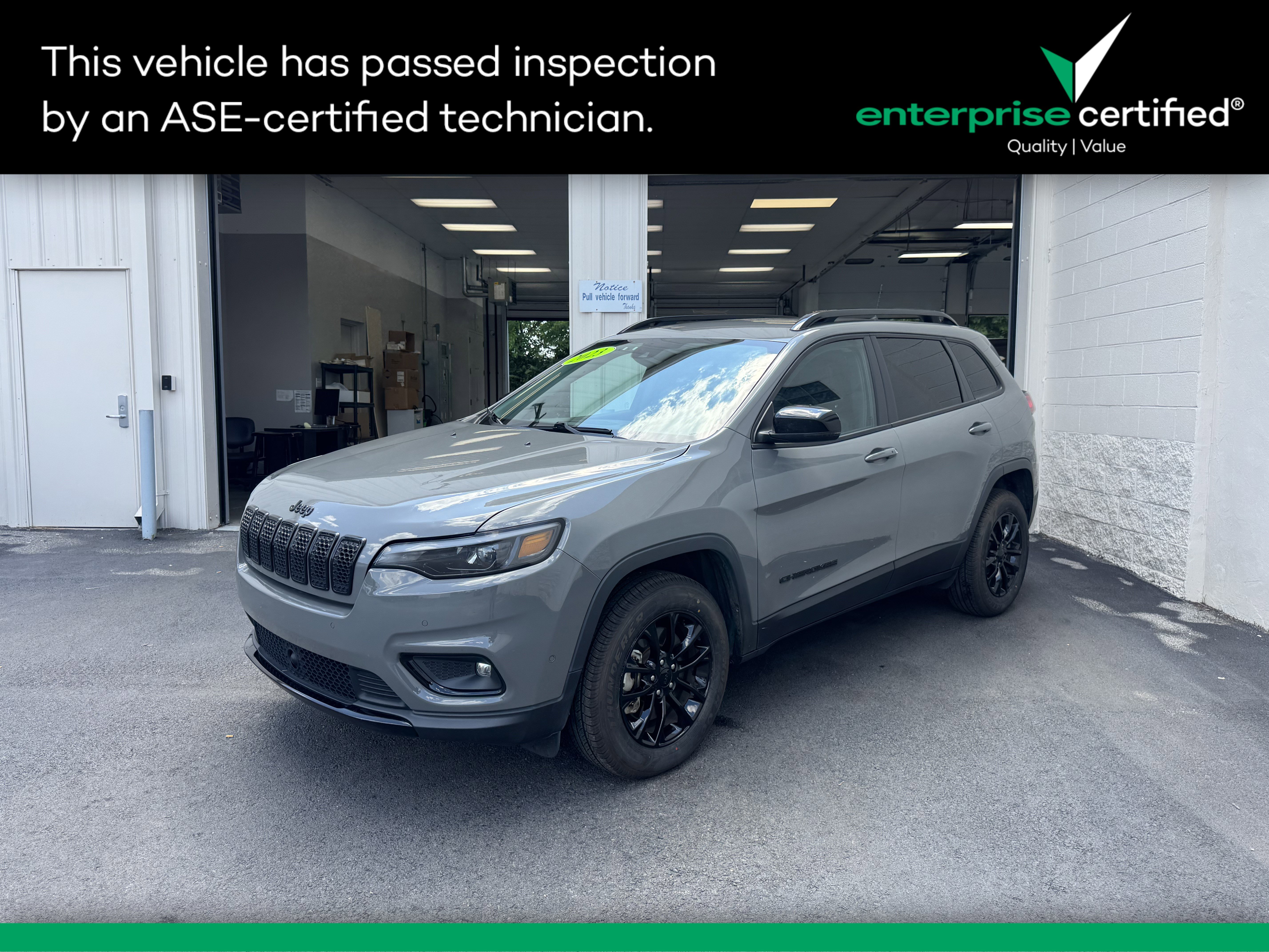 Used 2023 Jeep Cherokee Altitude Lux 4x4