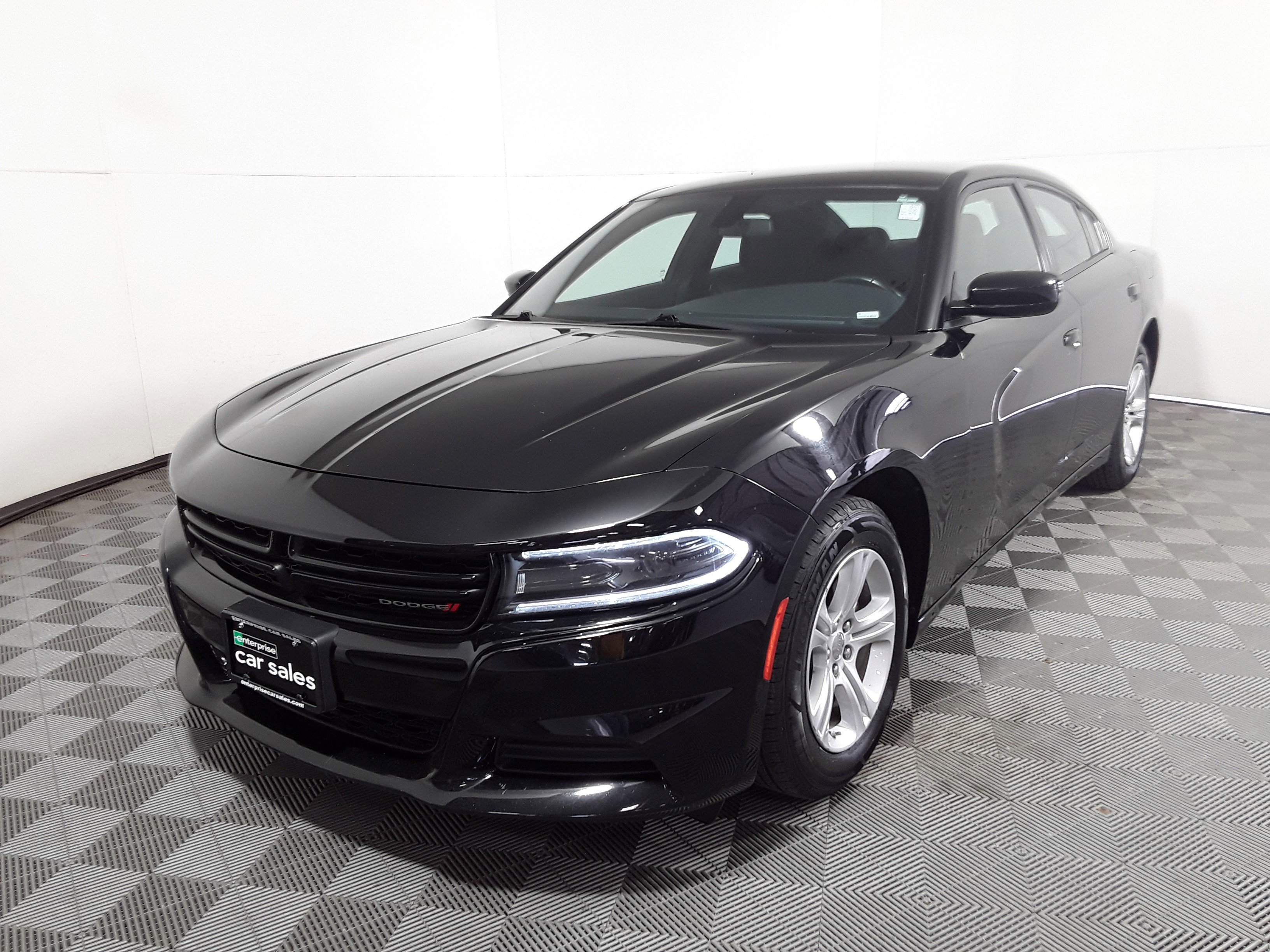 Image 3 of Used 2022 Dodge Charger SXT RWD