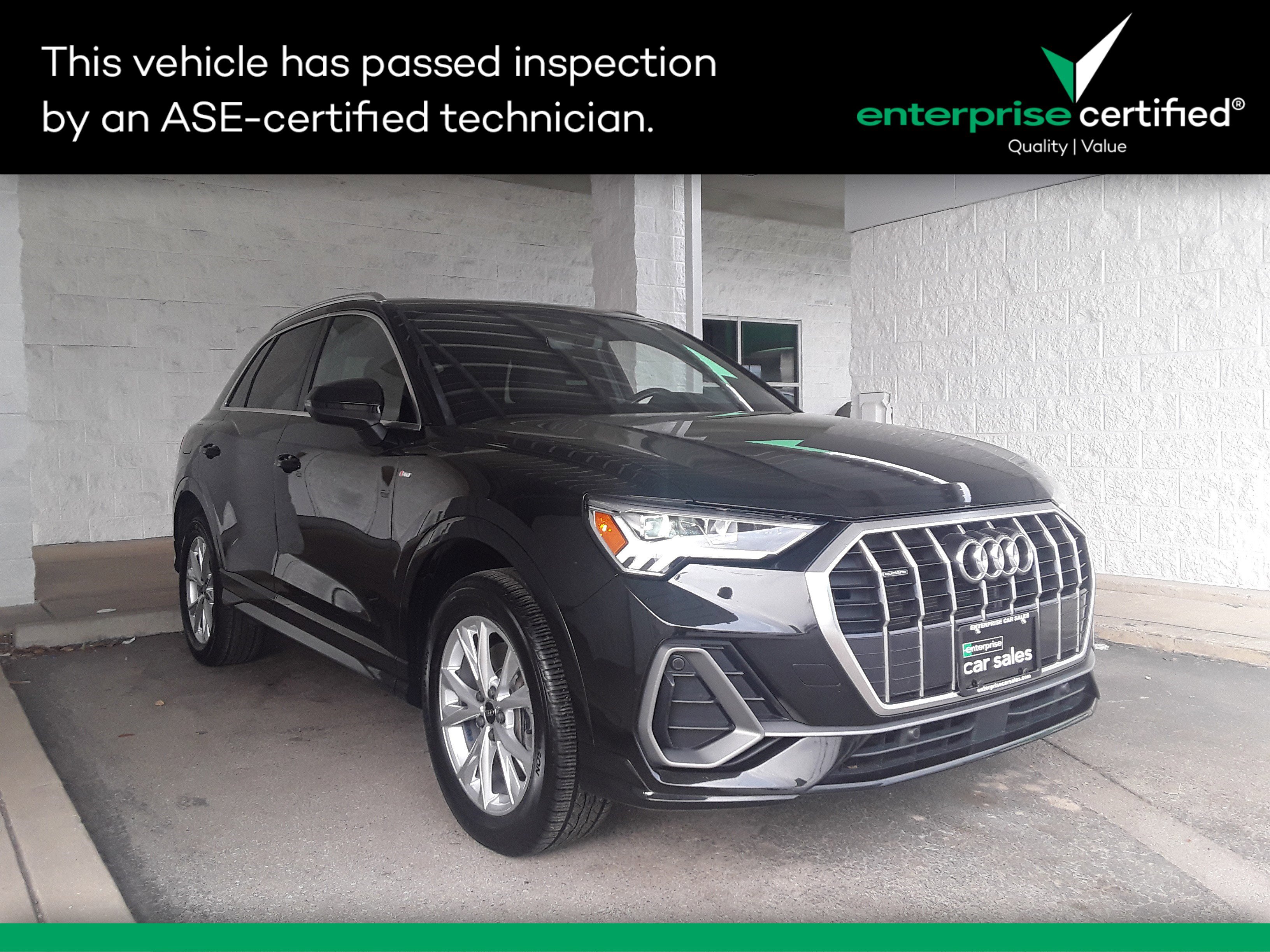 2023 Audi Q3 S line Premium 45 TFSI quattro