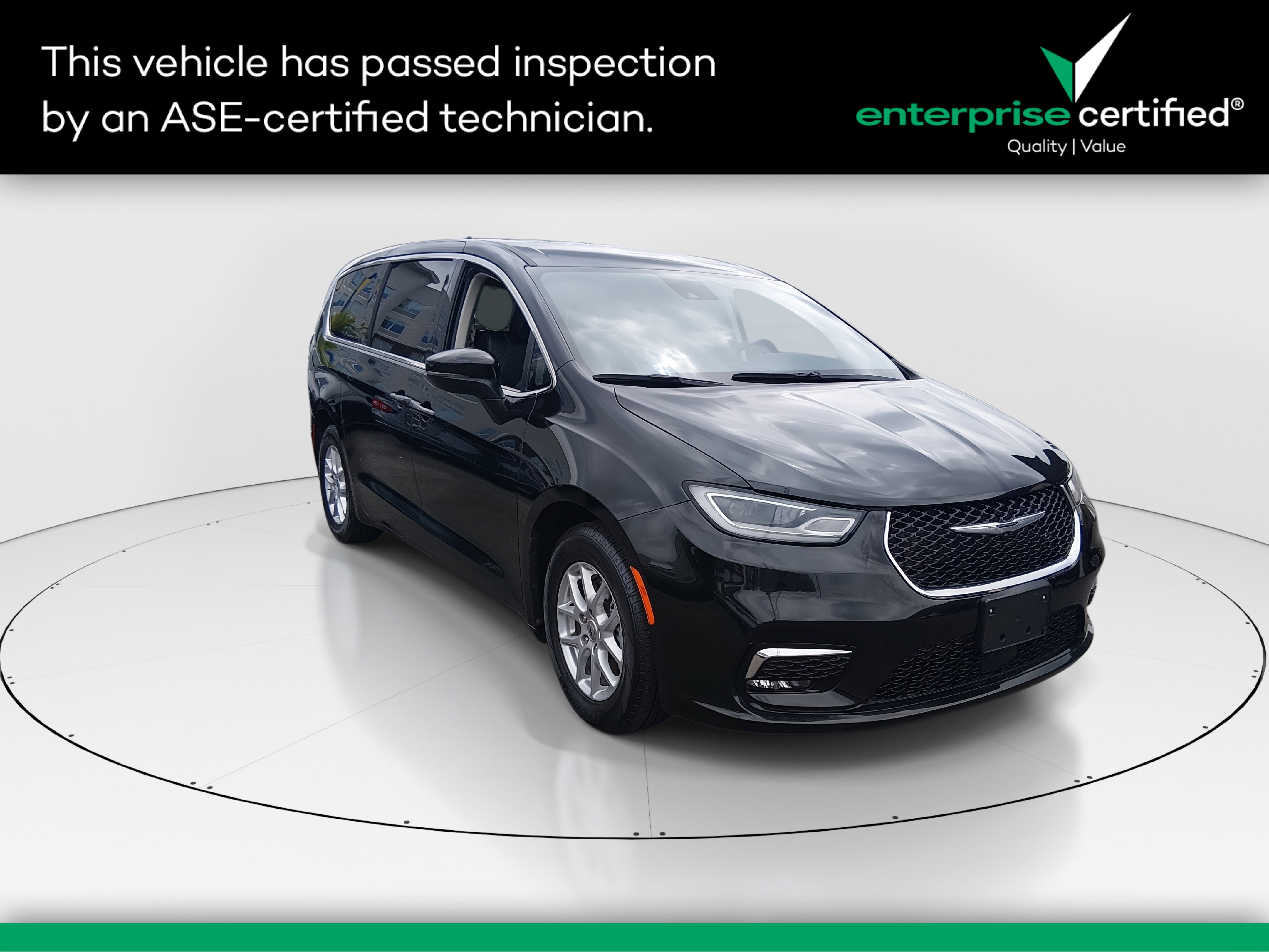 Used 2023 Chrysler Pacifica Touring L FWD