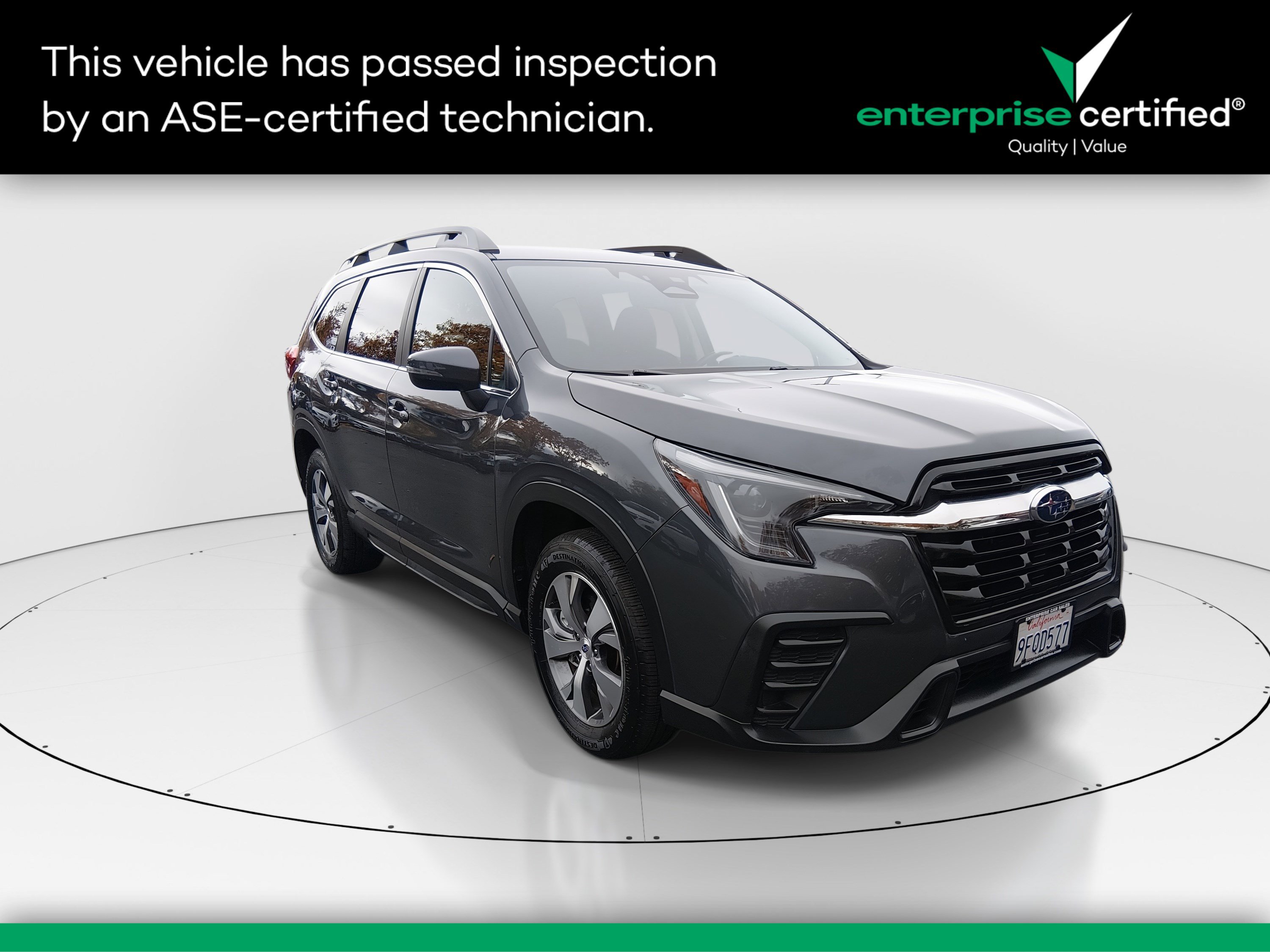 2023 Subaru Ascent Premium's photo