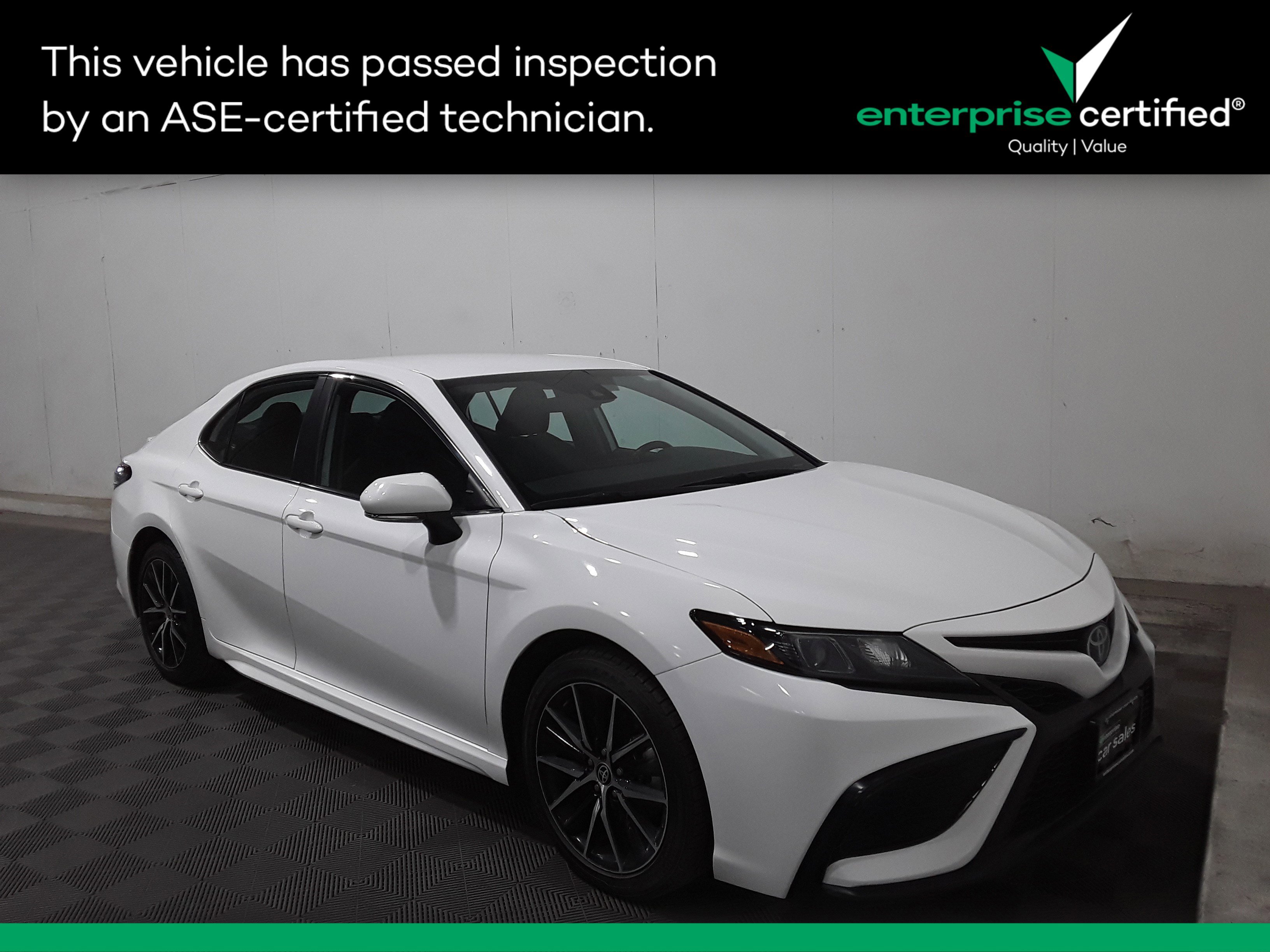 2023 Toyota Camry SE Auto