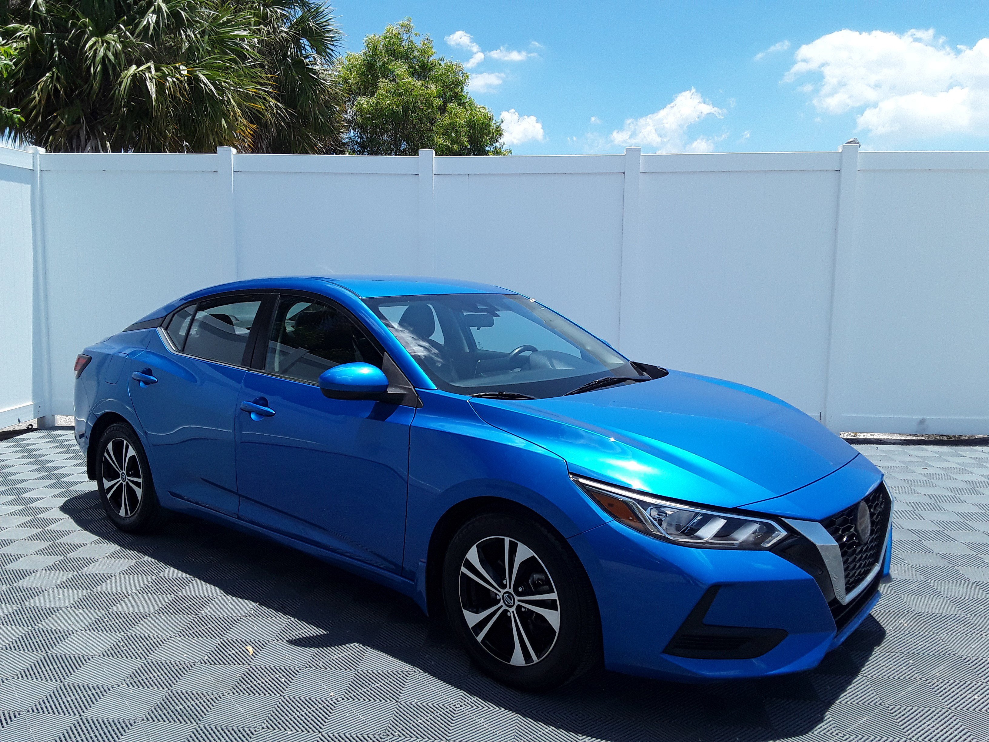 2023 Nissan Sentra SV CVT