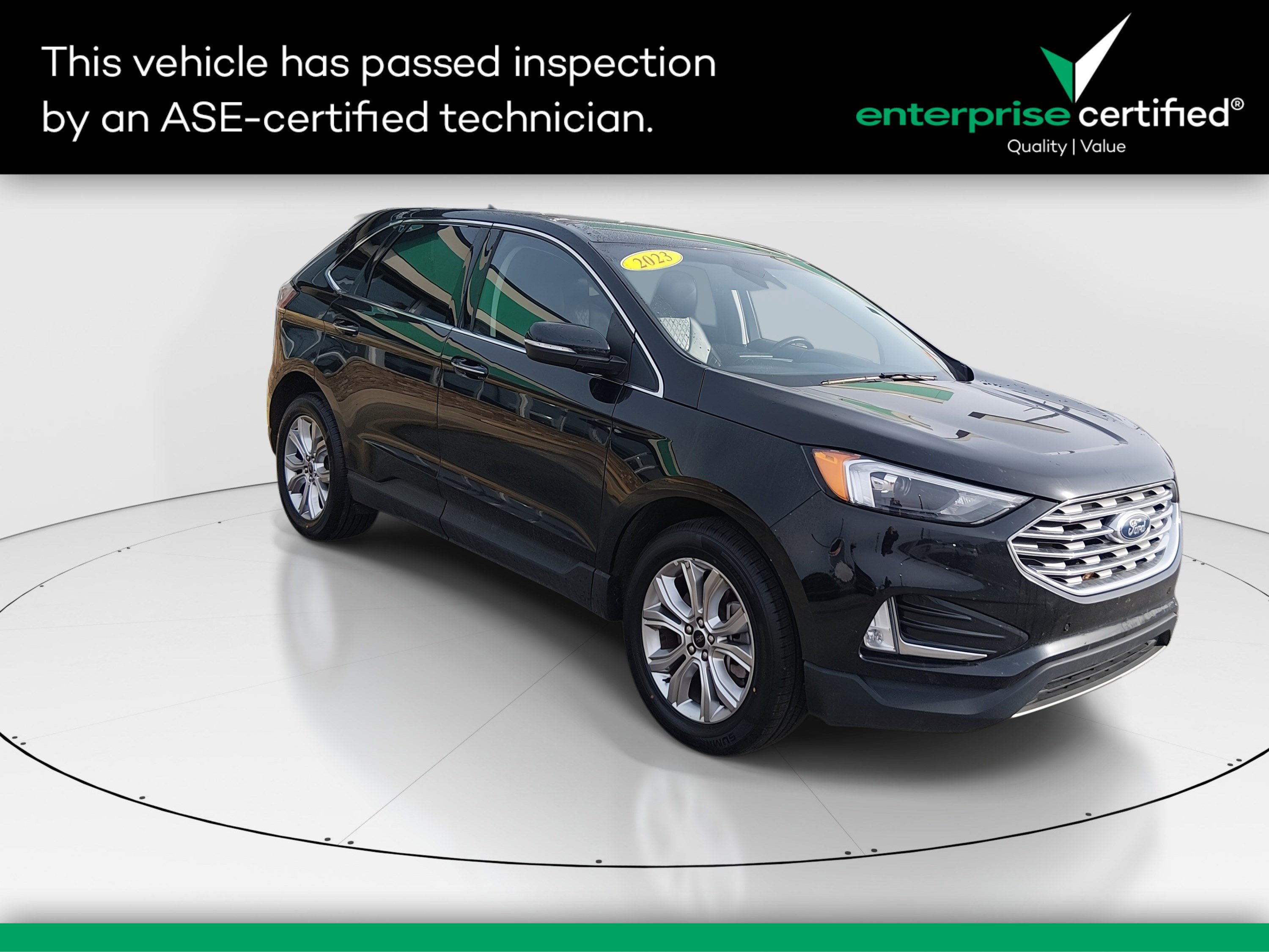 2023 Ford Edge Titanium's photo