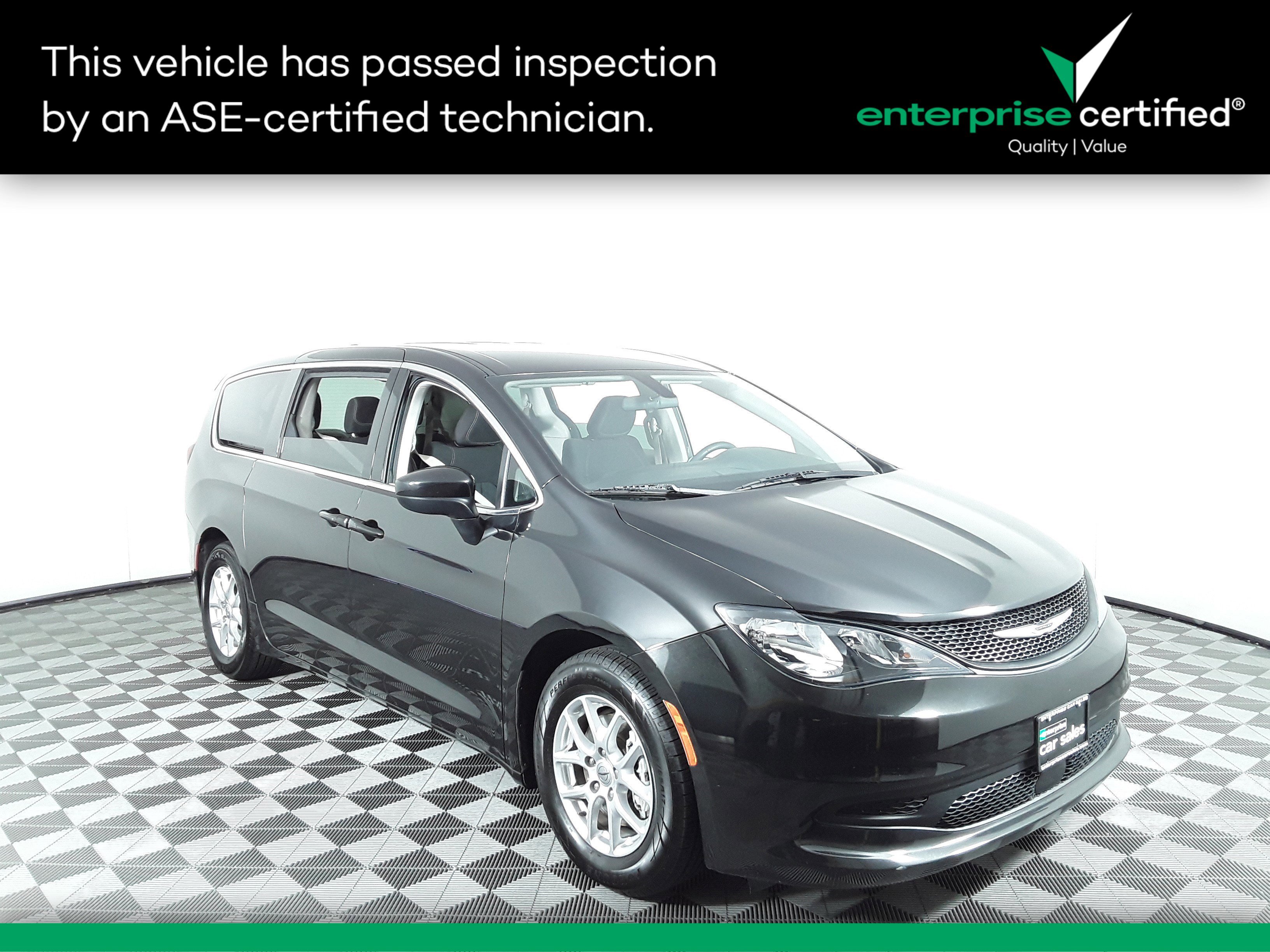 Used 2022 Chrysler Voyager LX FWD