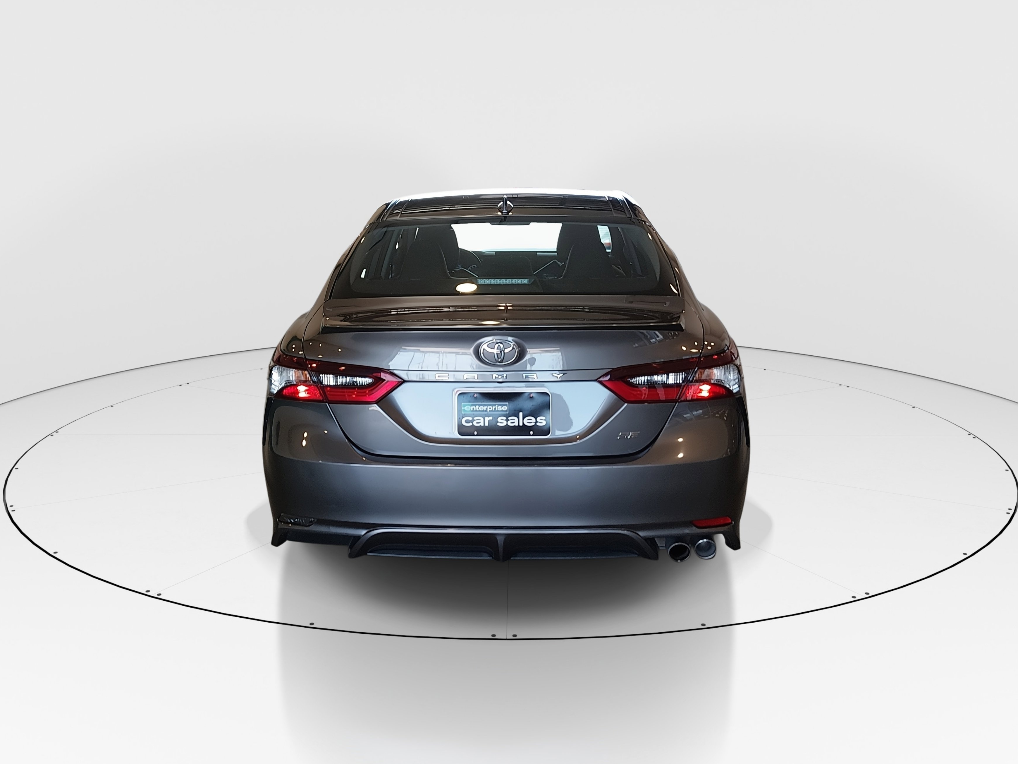 2024 Toyota Camry SE - Photo 6