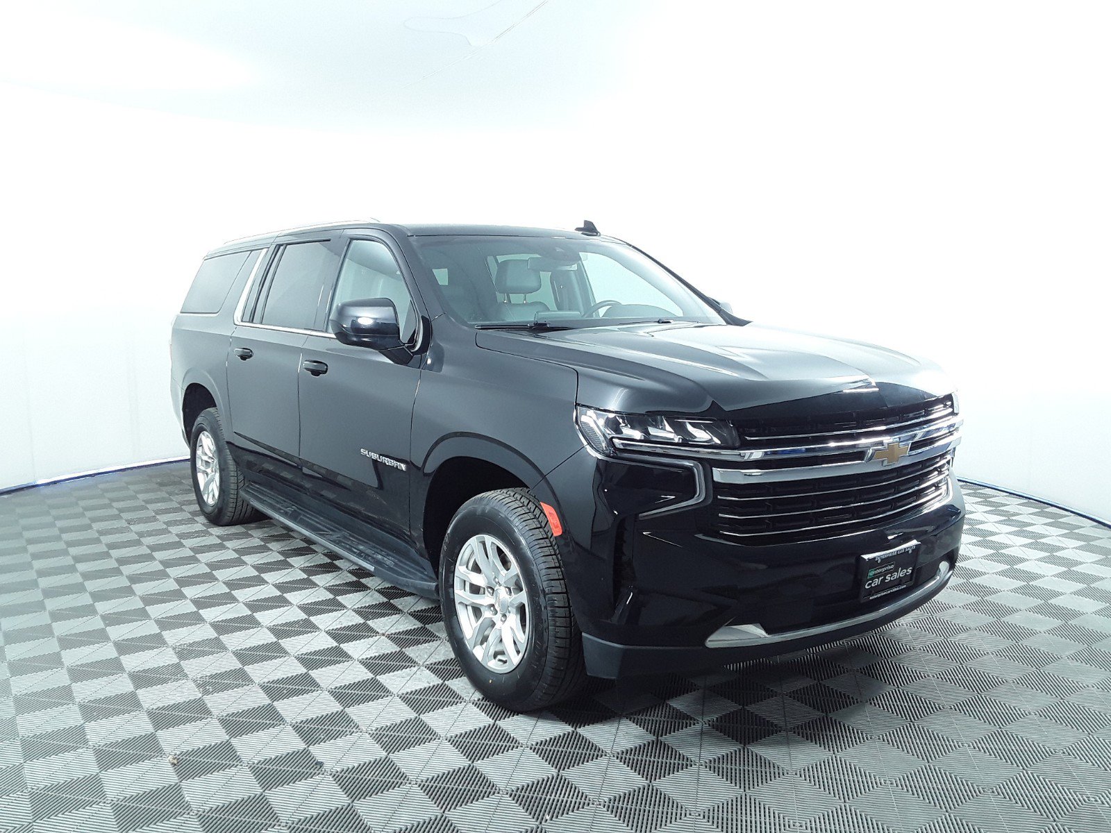 2023 Chevrolet Suburban 4WD 4dr LT