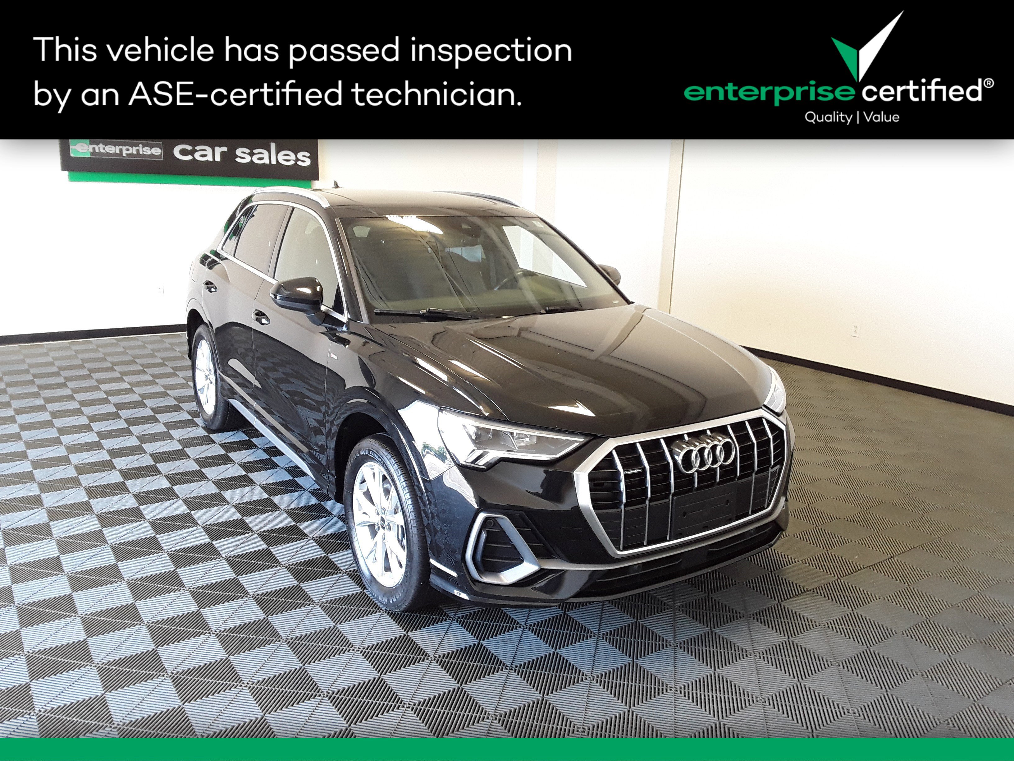 2023 Audi Q3 S line Premium 45 TFSI quattro