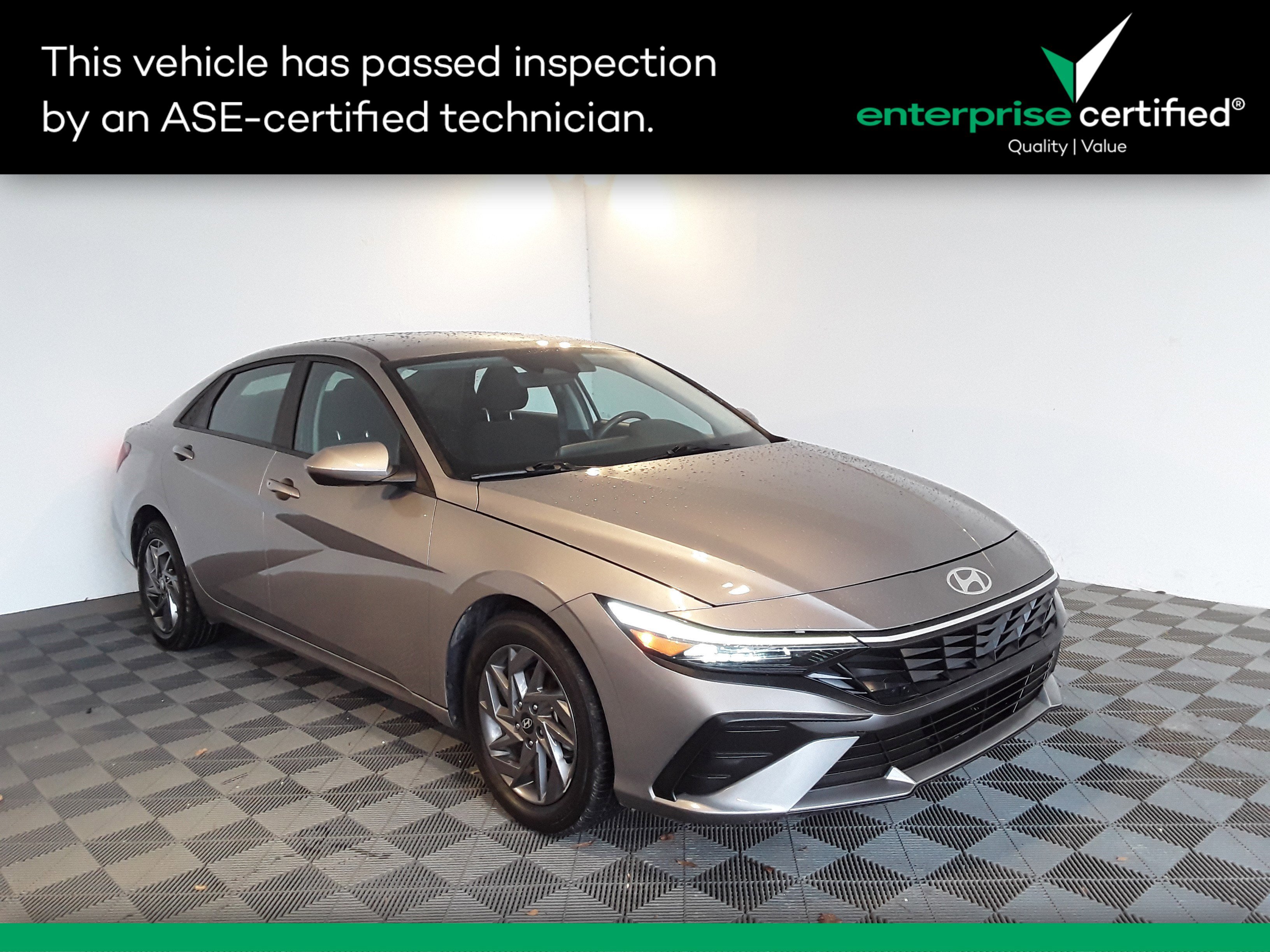 Used 2024 Hyundai Elantra SEL IVT