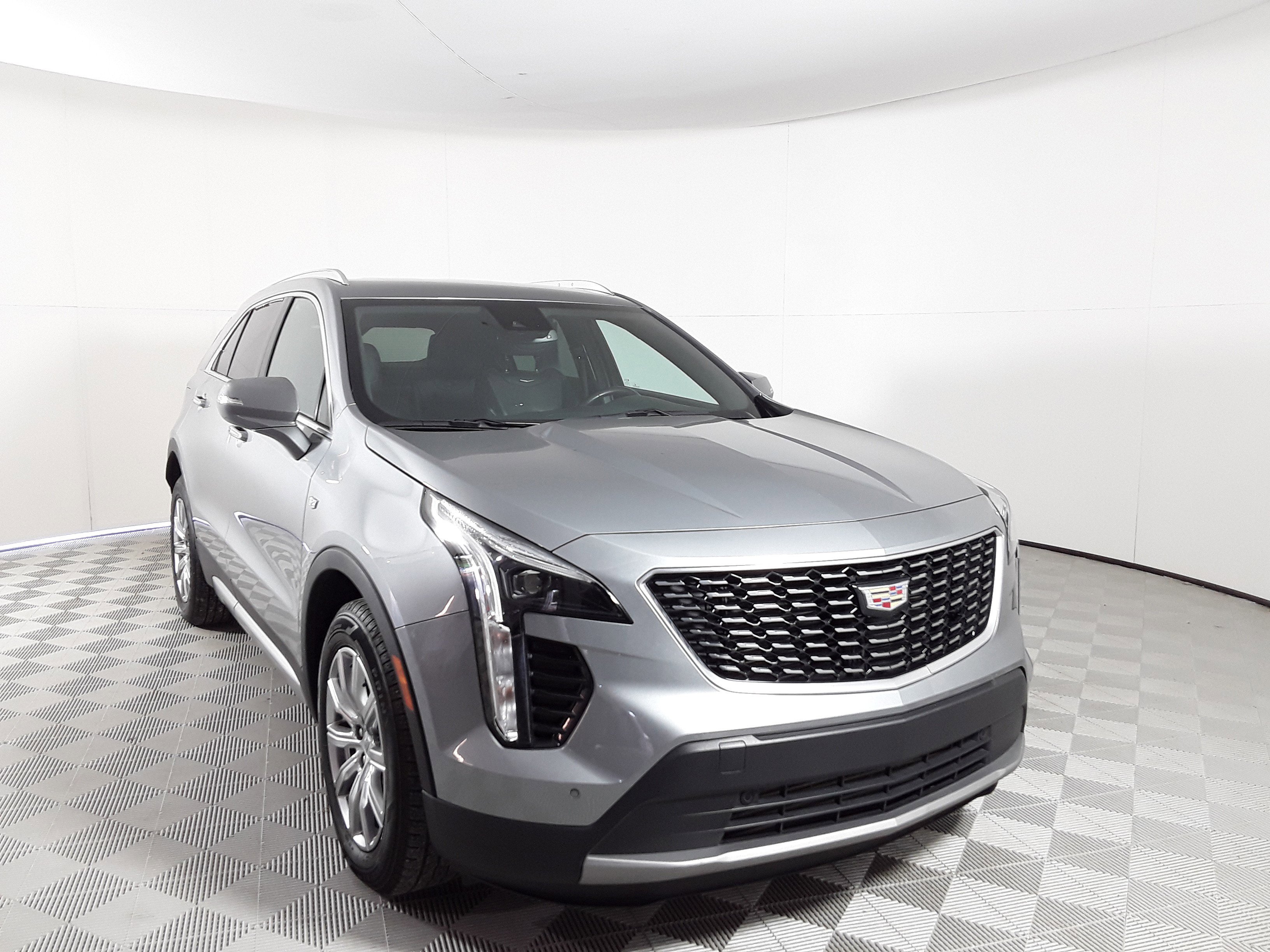 2023 Cadillac XT4 AWD 4dr Premium Luxury