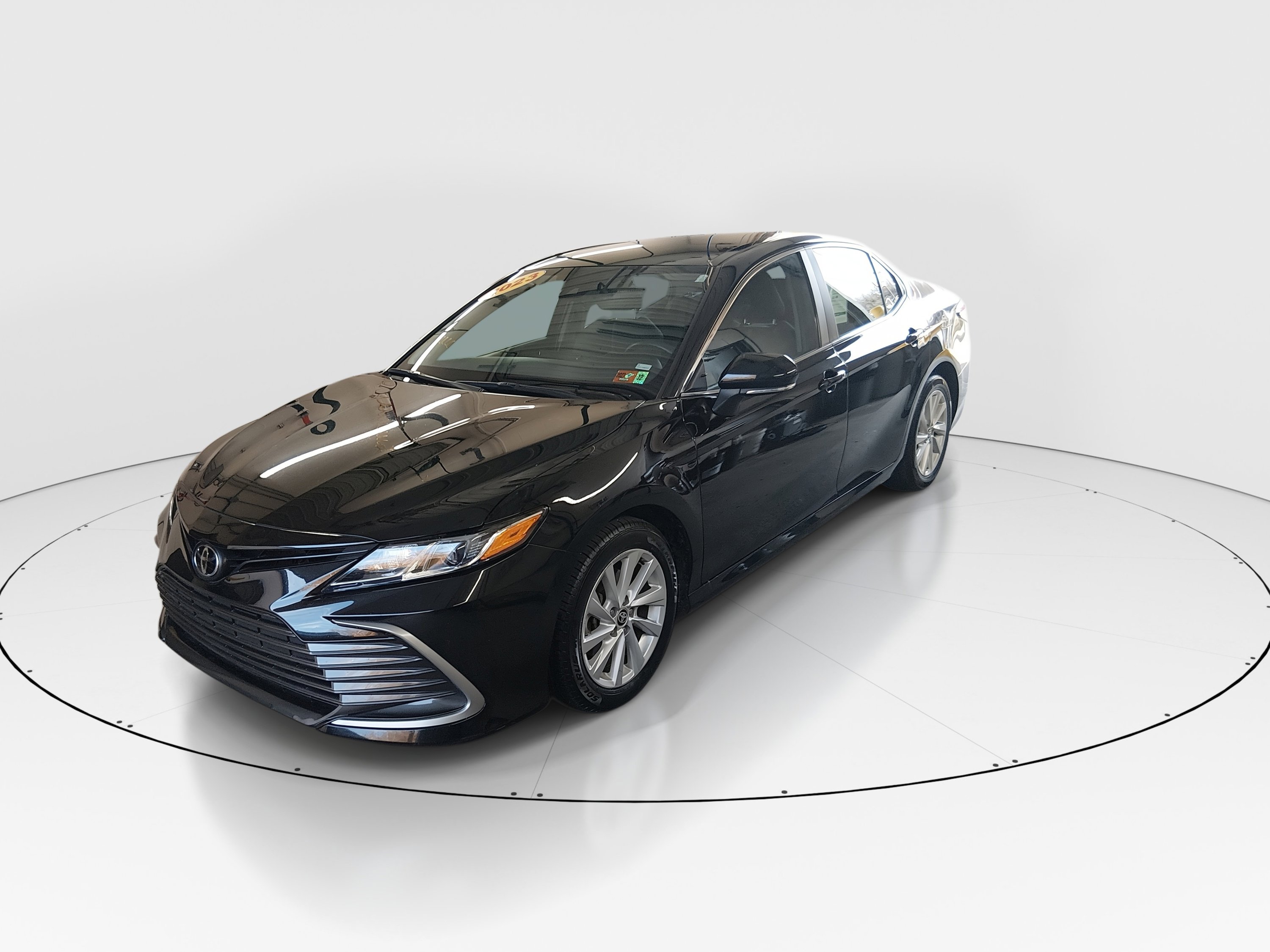 Image of Used 2023 Toyota Camry LE Auto