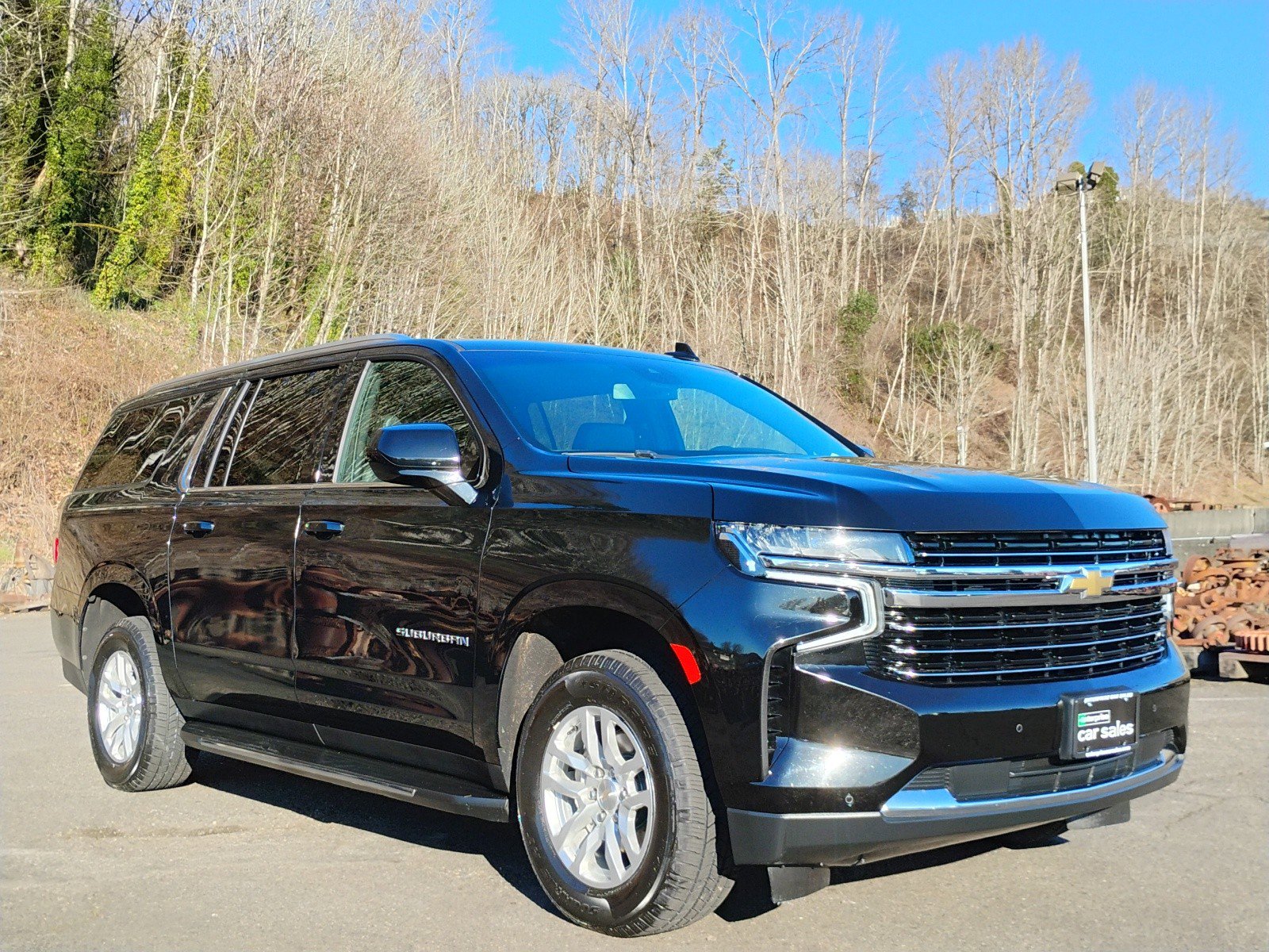 2023 Chevrolet Suburban 4WD 4dr LT