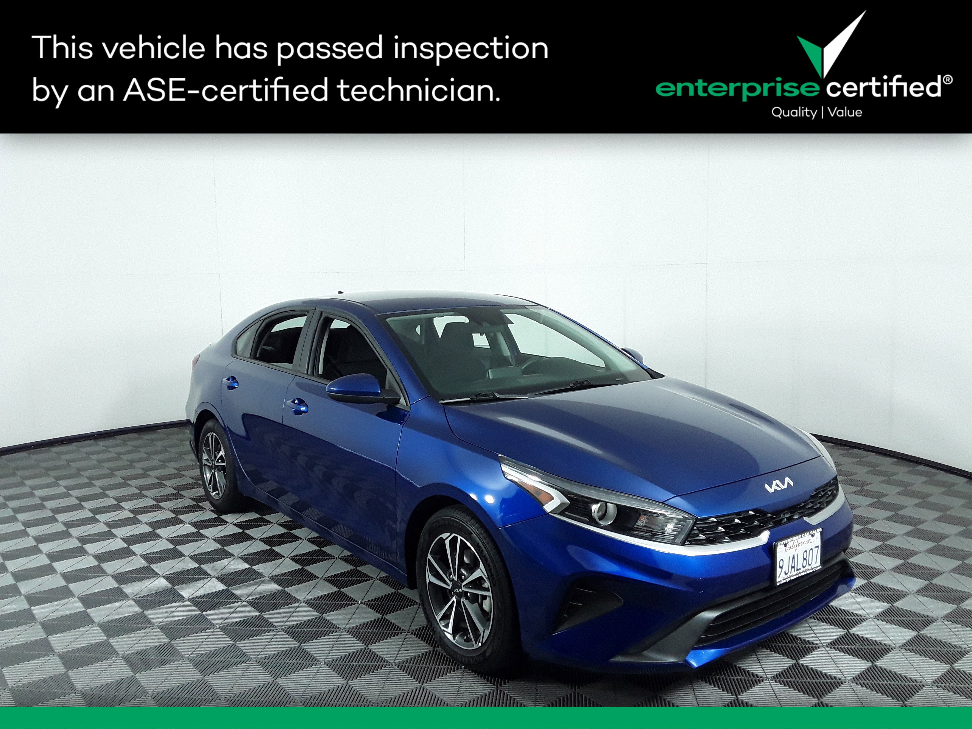 Used 2023 Kia Forte LXS IVT