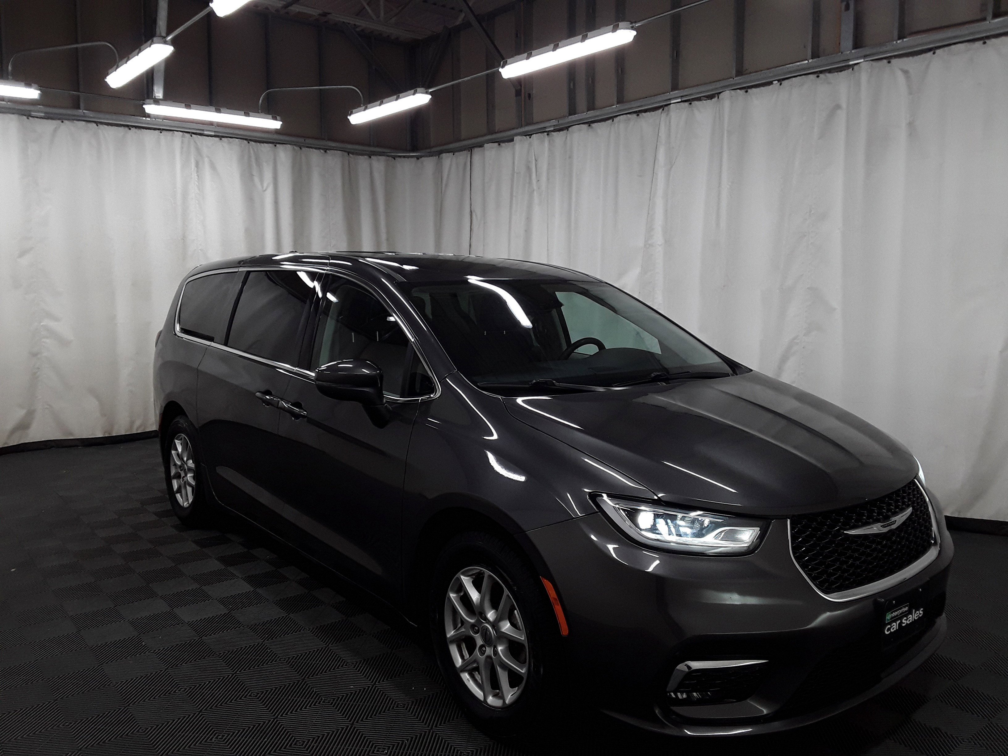 2023 Chrysler Pacifica Touring L FWD