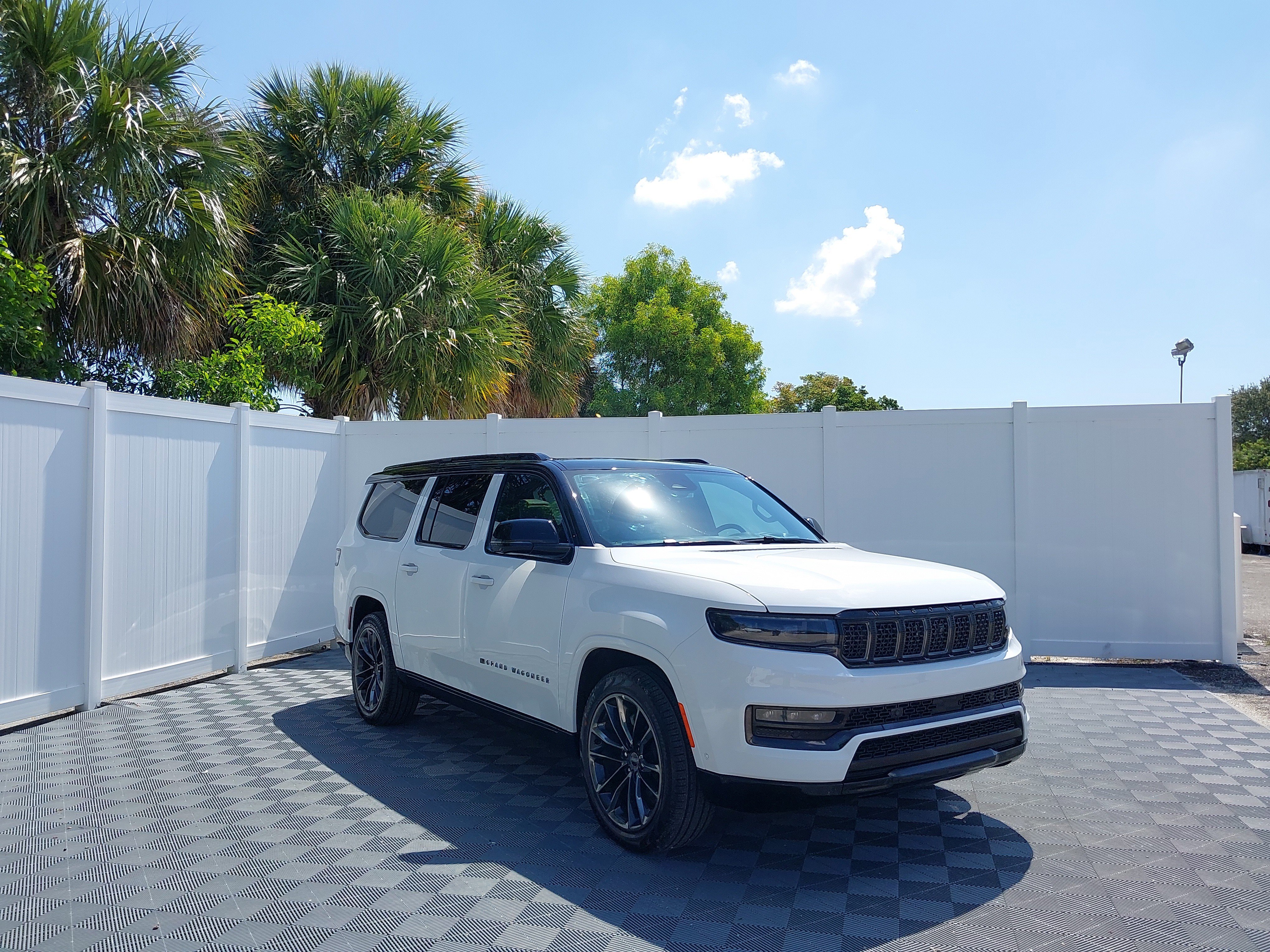 2024 Jeep Grand Wagoneer L