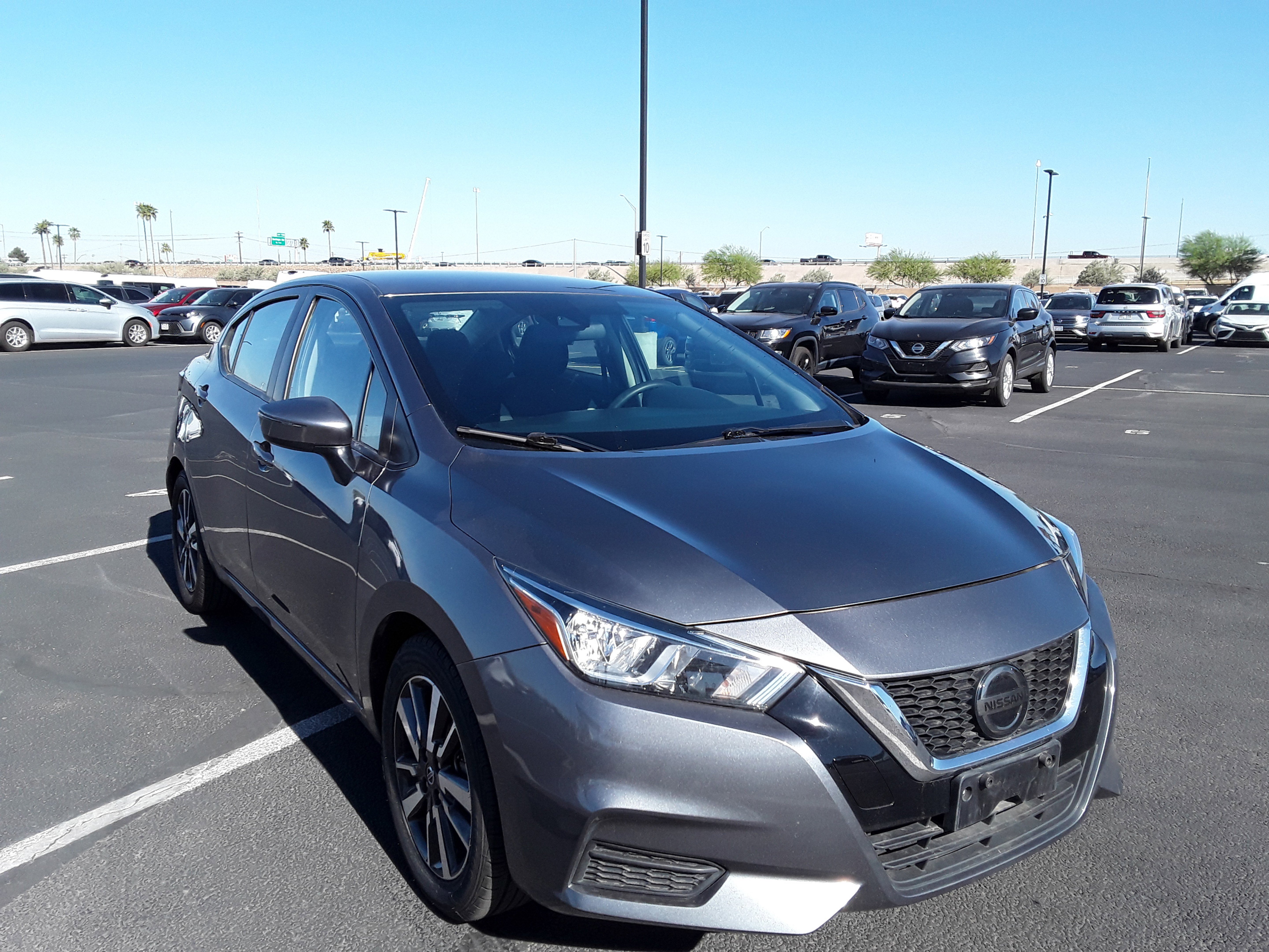 2021 Nissan Versa SV CVT