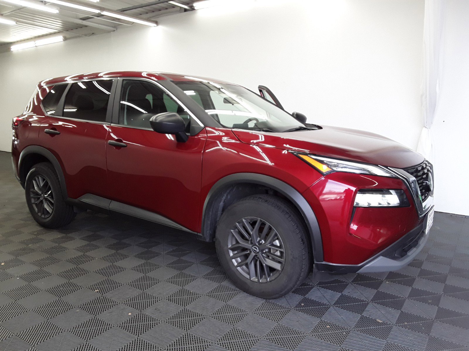 Used 2023 Nissan Rogue 