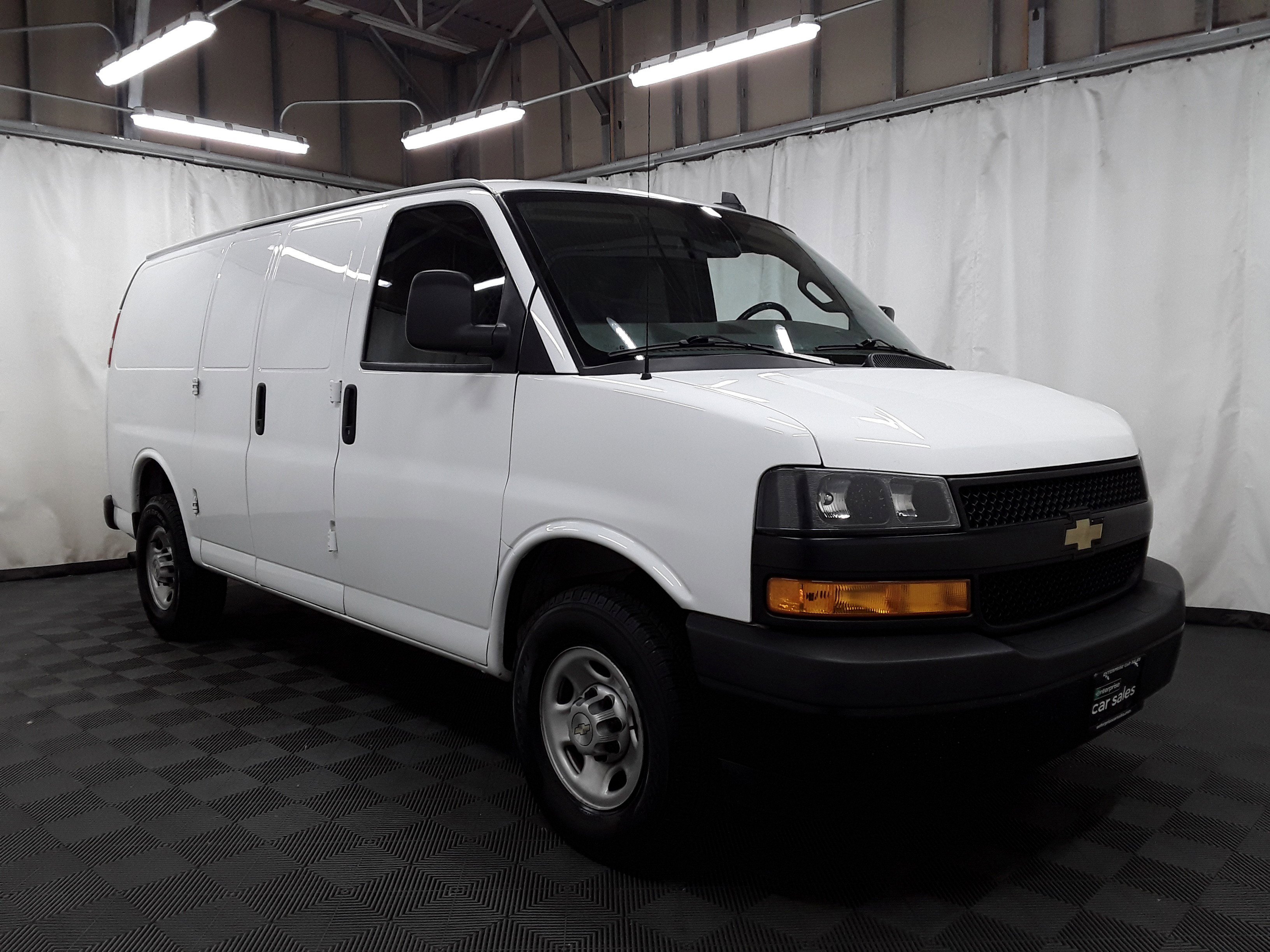 2022 Chevrolet Express Cargo Van RWD 2500 135