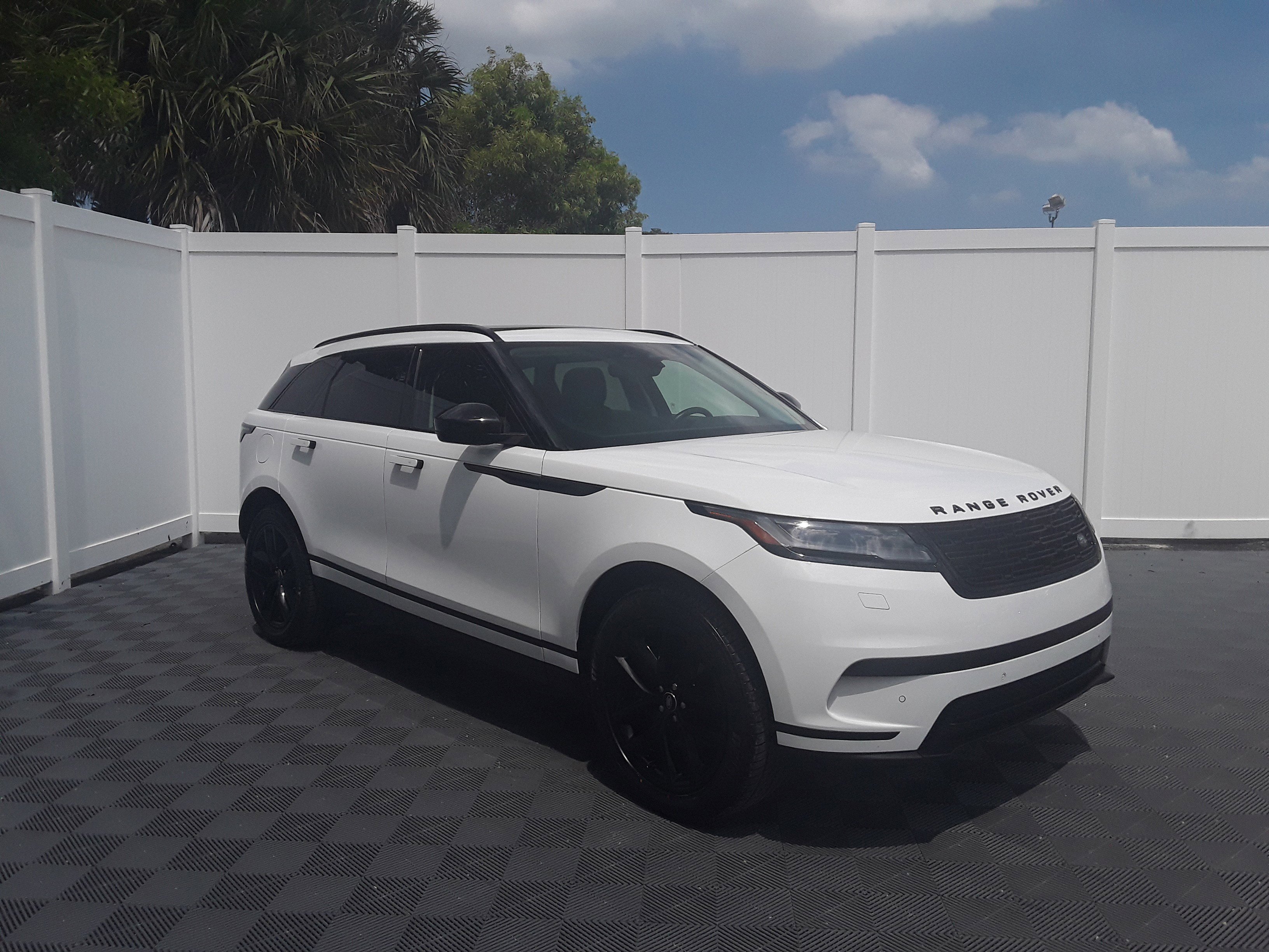 2024 Land Rover Range Rover Velar P250 S
