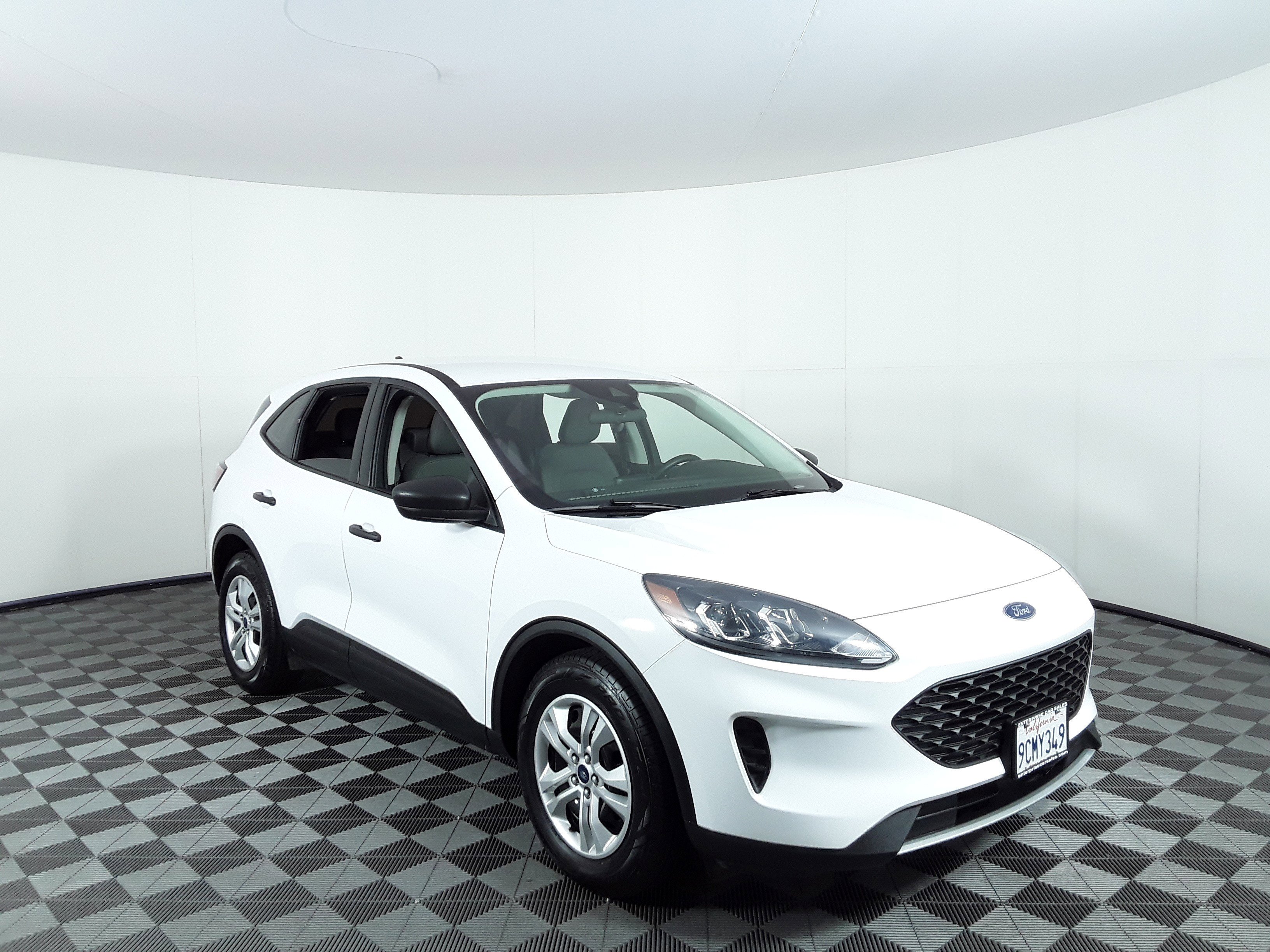 2022 Ford Escape S FWD