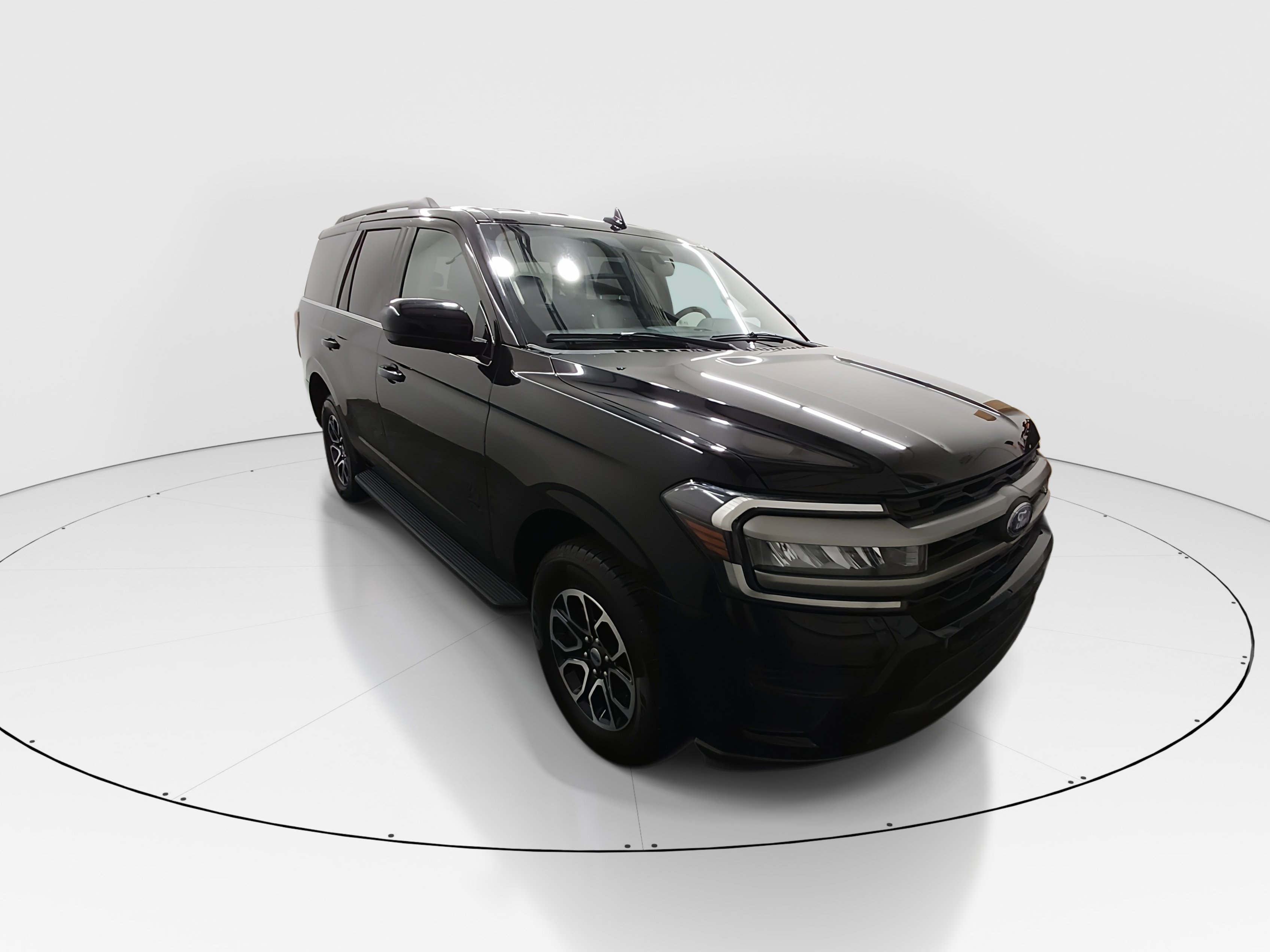 Used 2024 Ford Expedition XLT 4x2