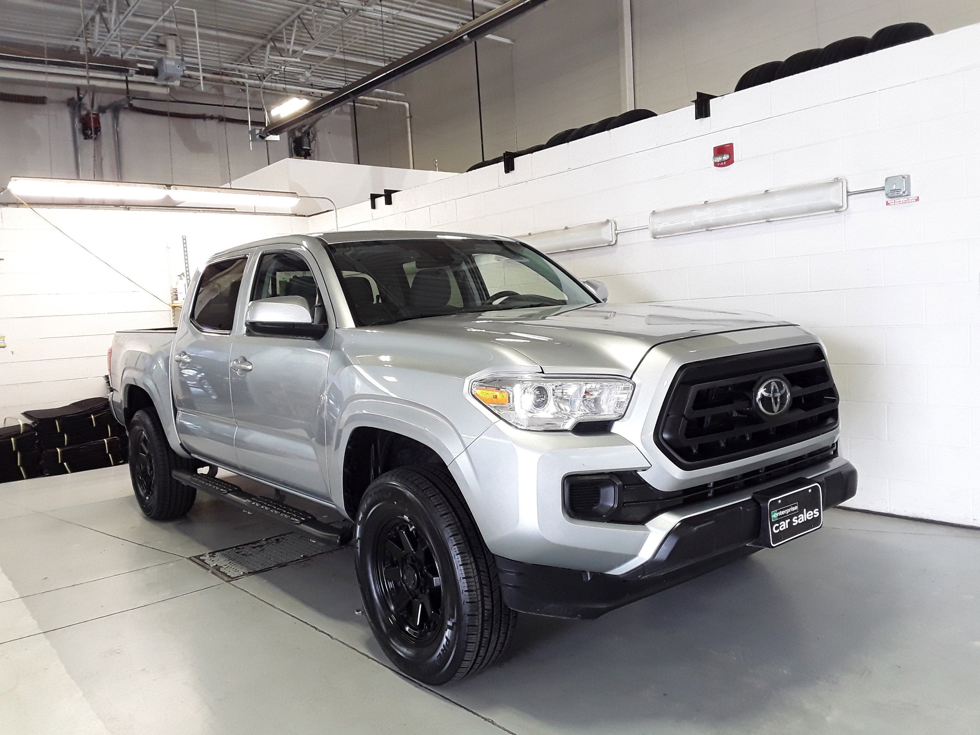 2023 Toyota Tacoma 4WD SR Double Cab 5' Bed V6 AT