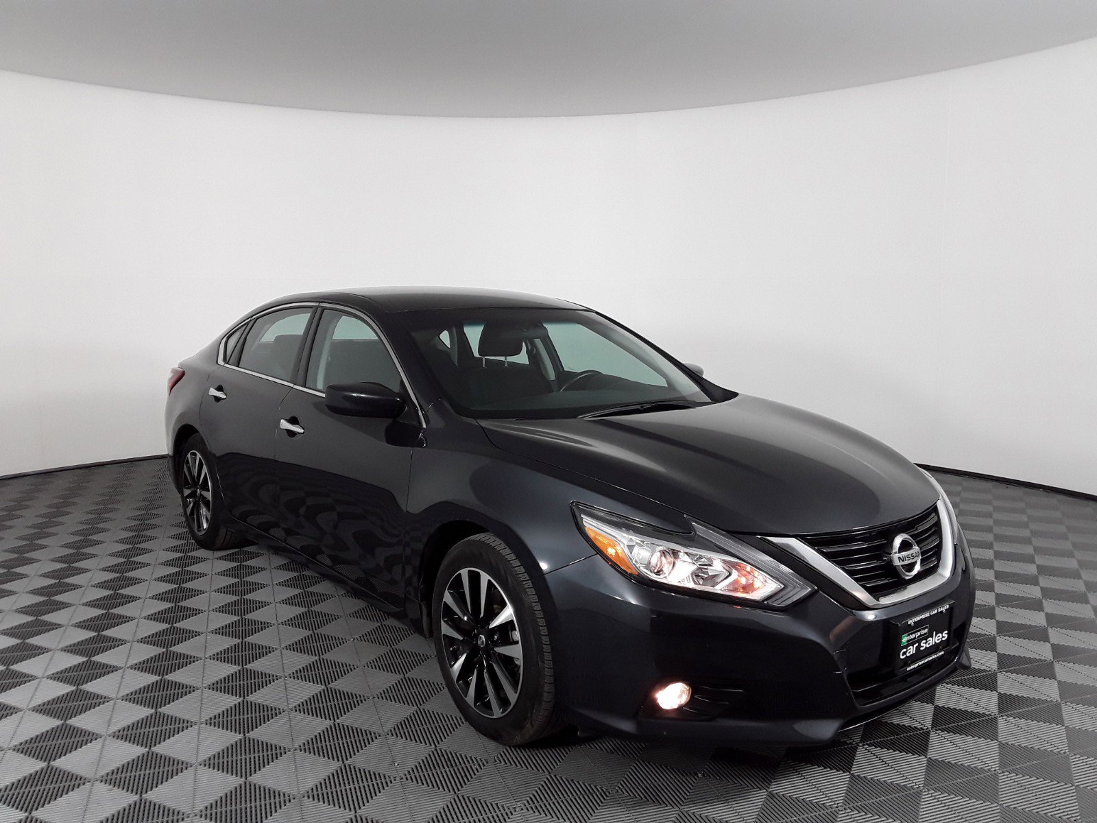 Used 2018 Nissan Altima 2.5 SV Sedan