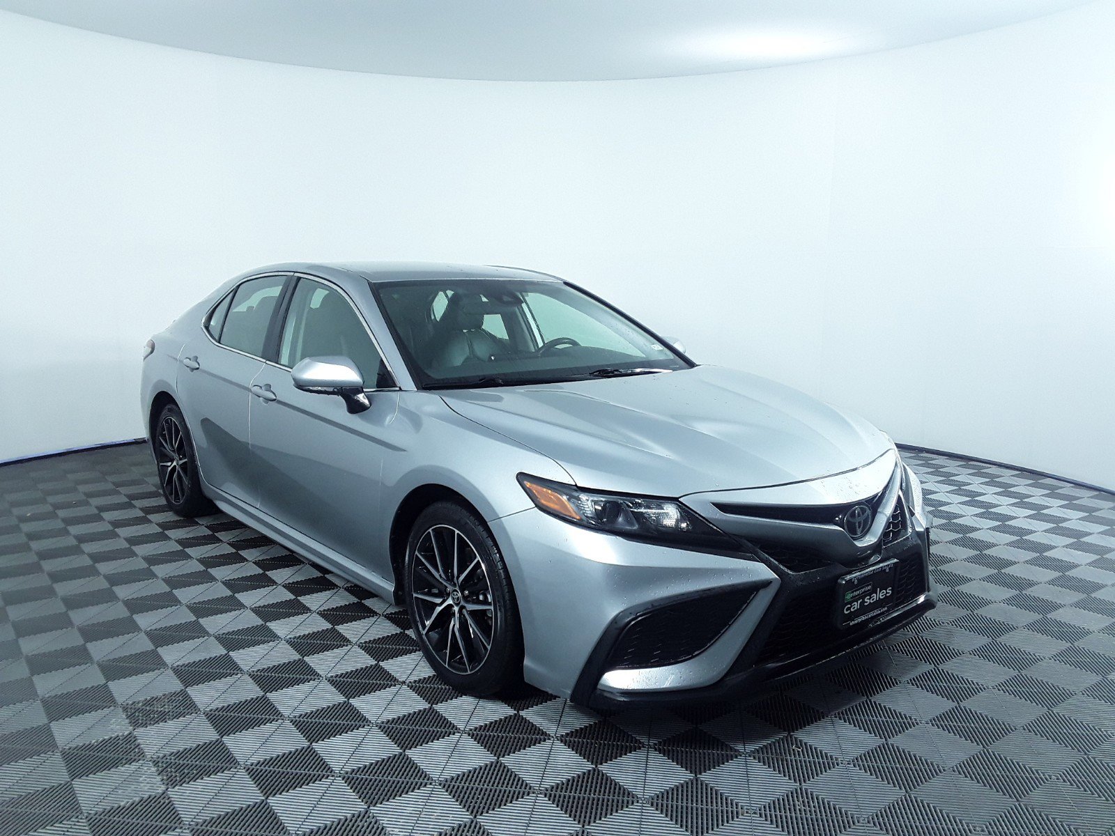 2021 Toyota Camry SE Auto