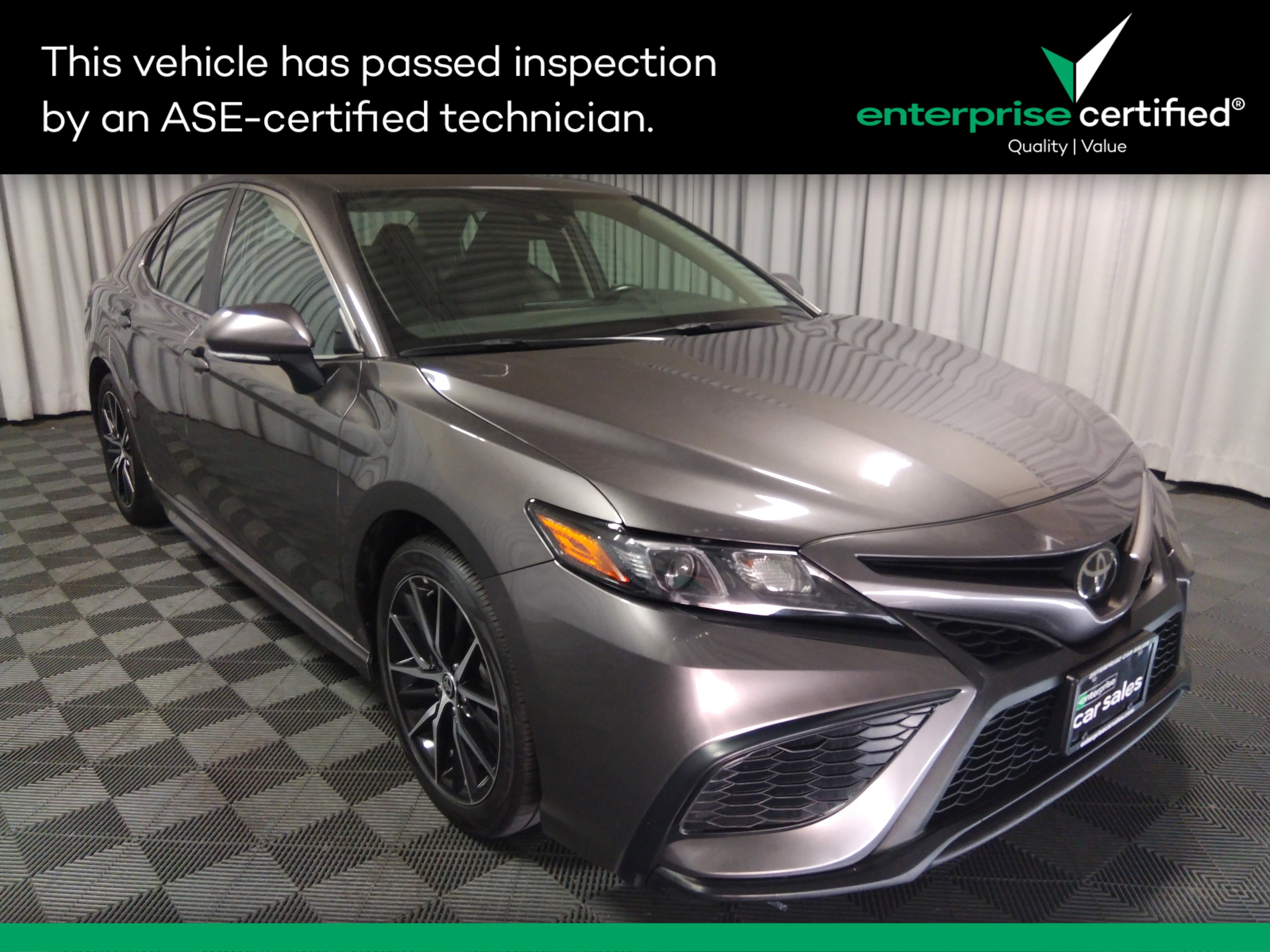 Used 2024 Toyota Camry SE Auto