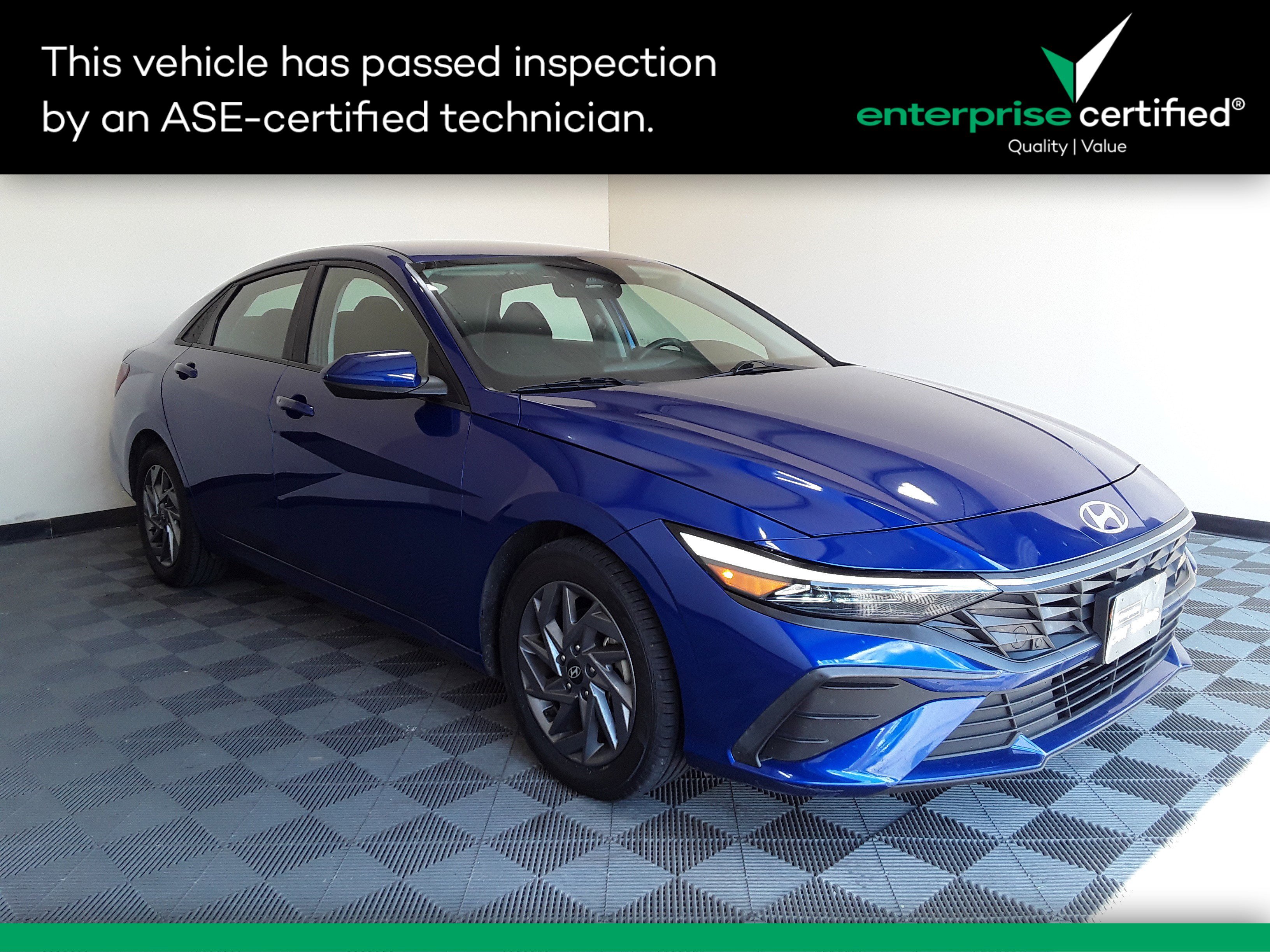 Used 2024 Hyundai Elantra SEL IVT