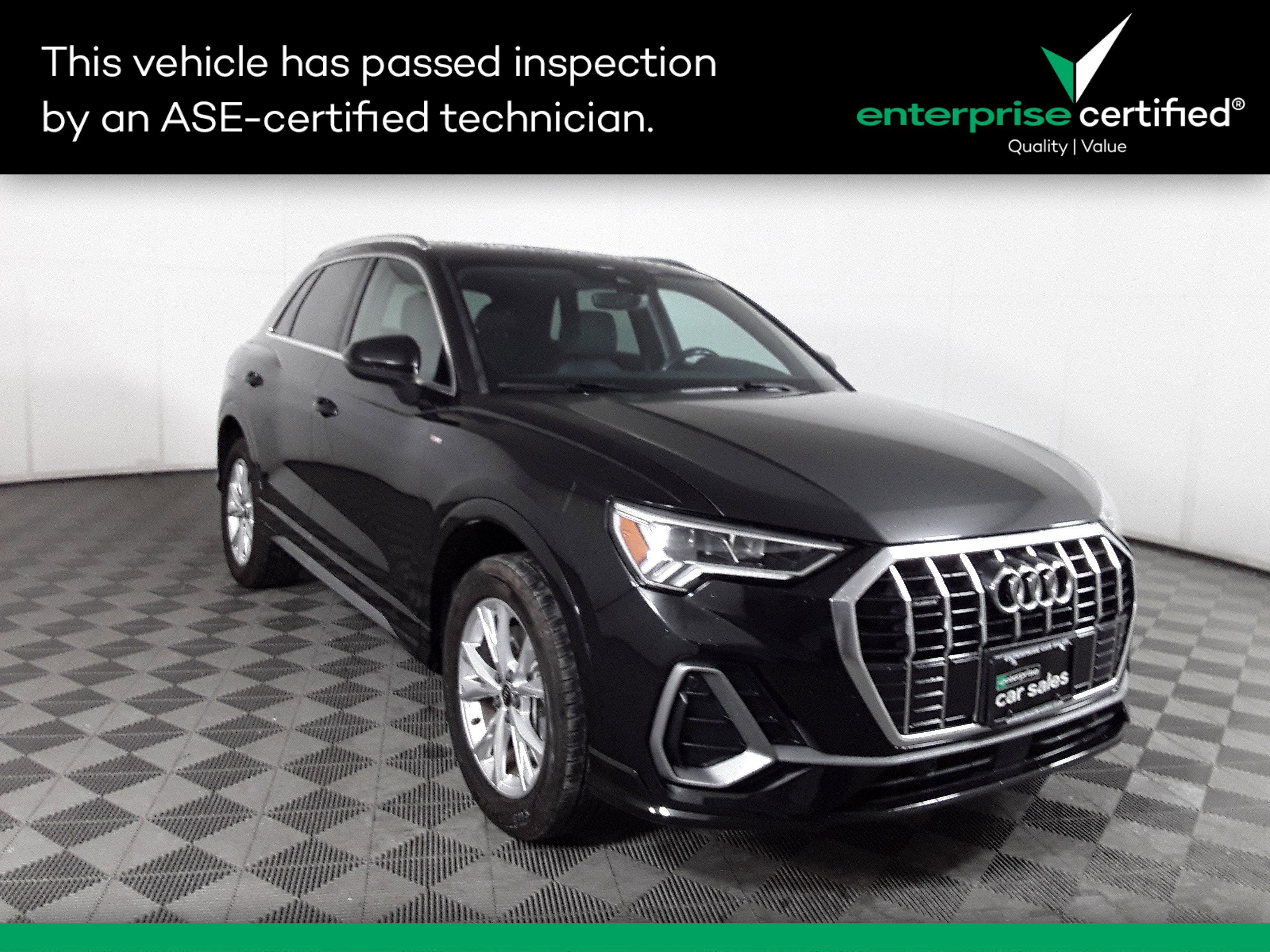 2023 Audi Q3 S line Premium 45 TFSI quattro