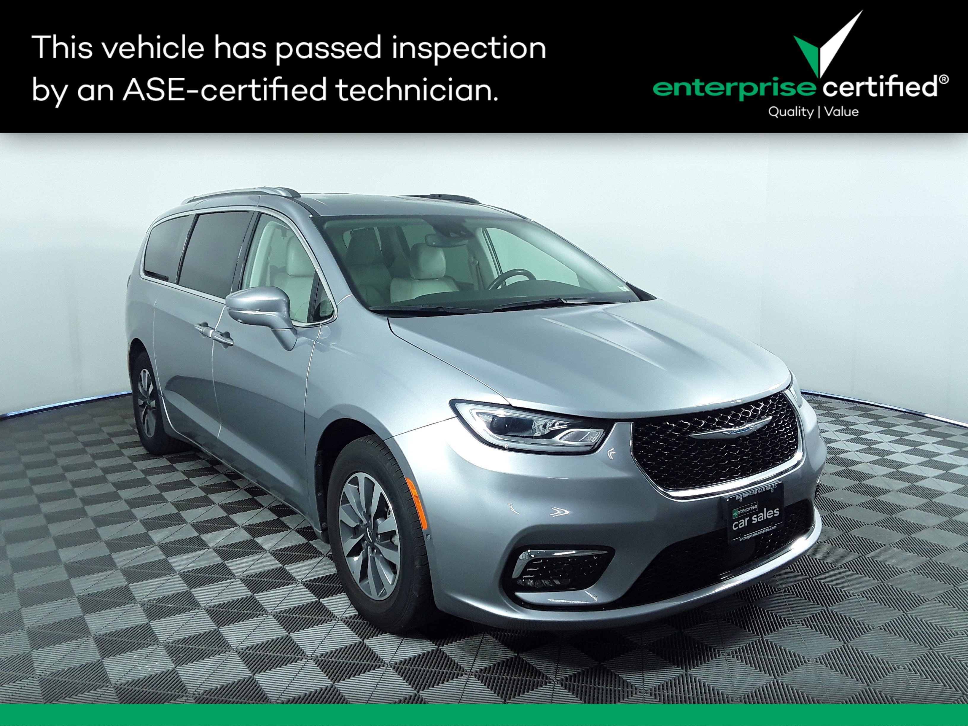 2021 Chrysler Pacifica Hybrid Touring L FWD
